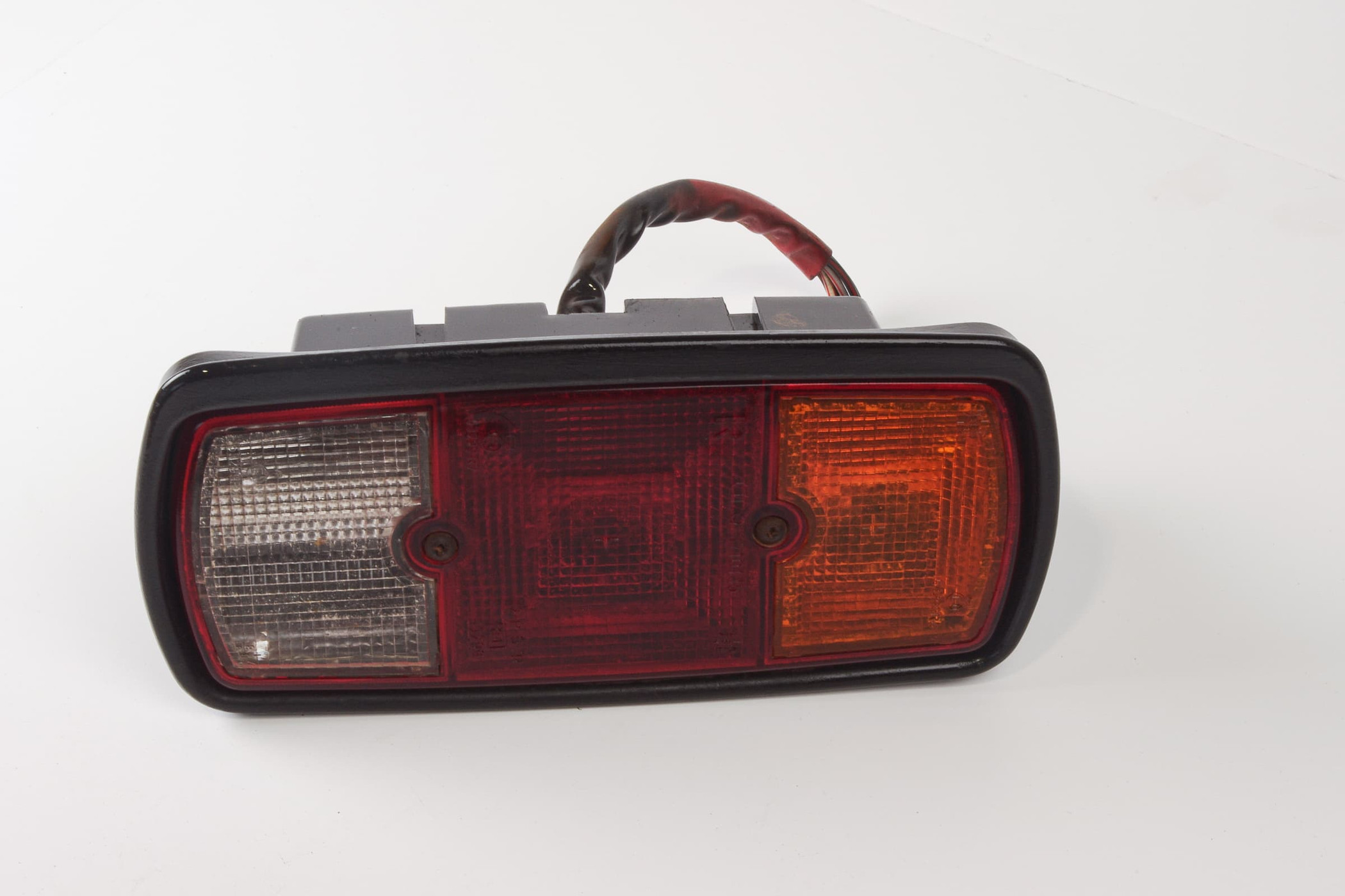 Mercedes 4608200264 Tail Light - Rear Right | W460 W461 G