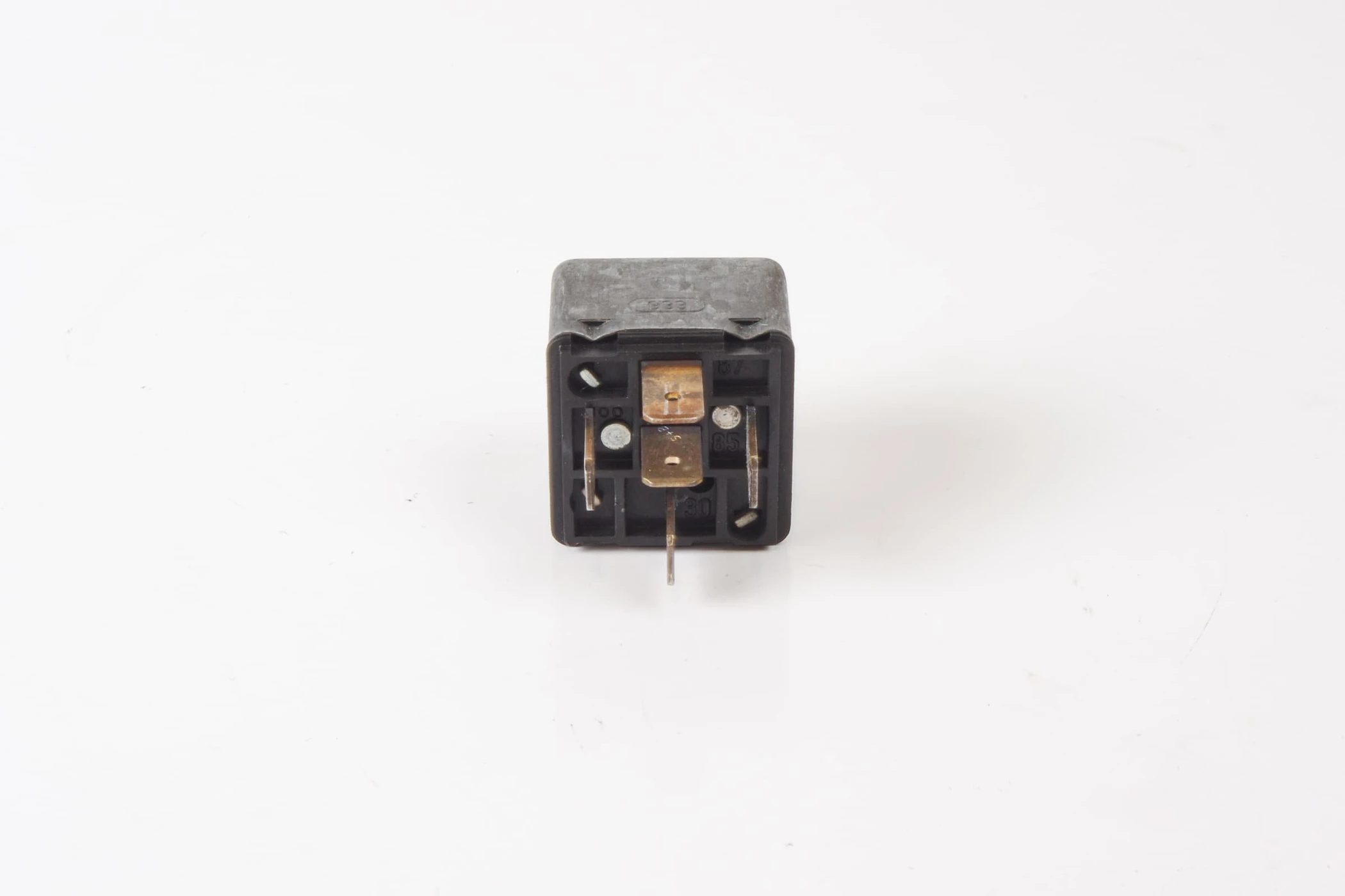 Mercedes 0025451905 Engine Relay | W460 W461 G