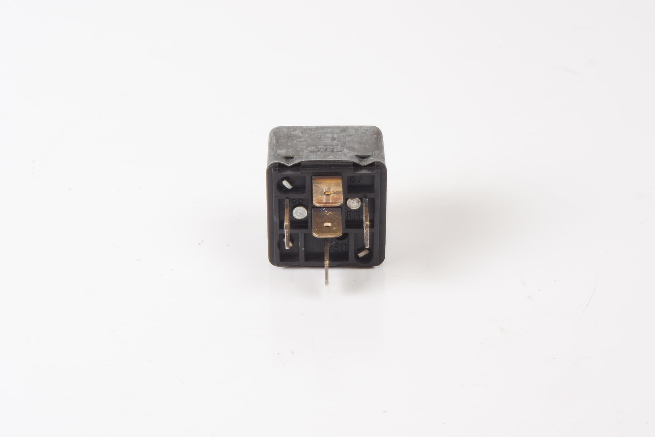 Mercedes 0025451905 Engine Relay | W460 W461 G