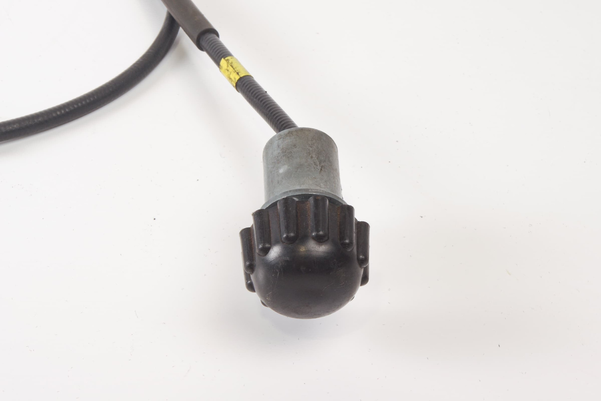 Mercedes 4603000032 Idle Adjustment Wire | W460 W461 G