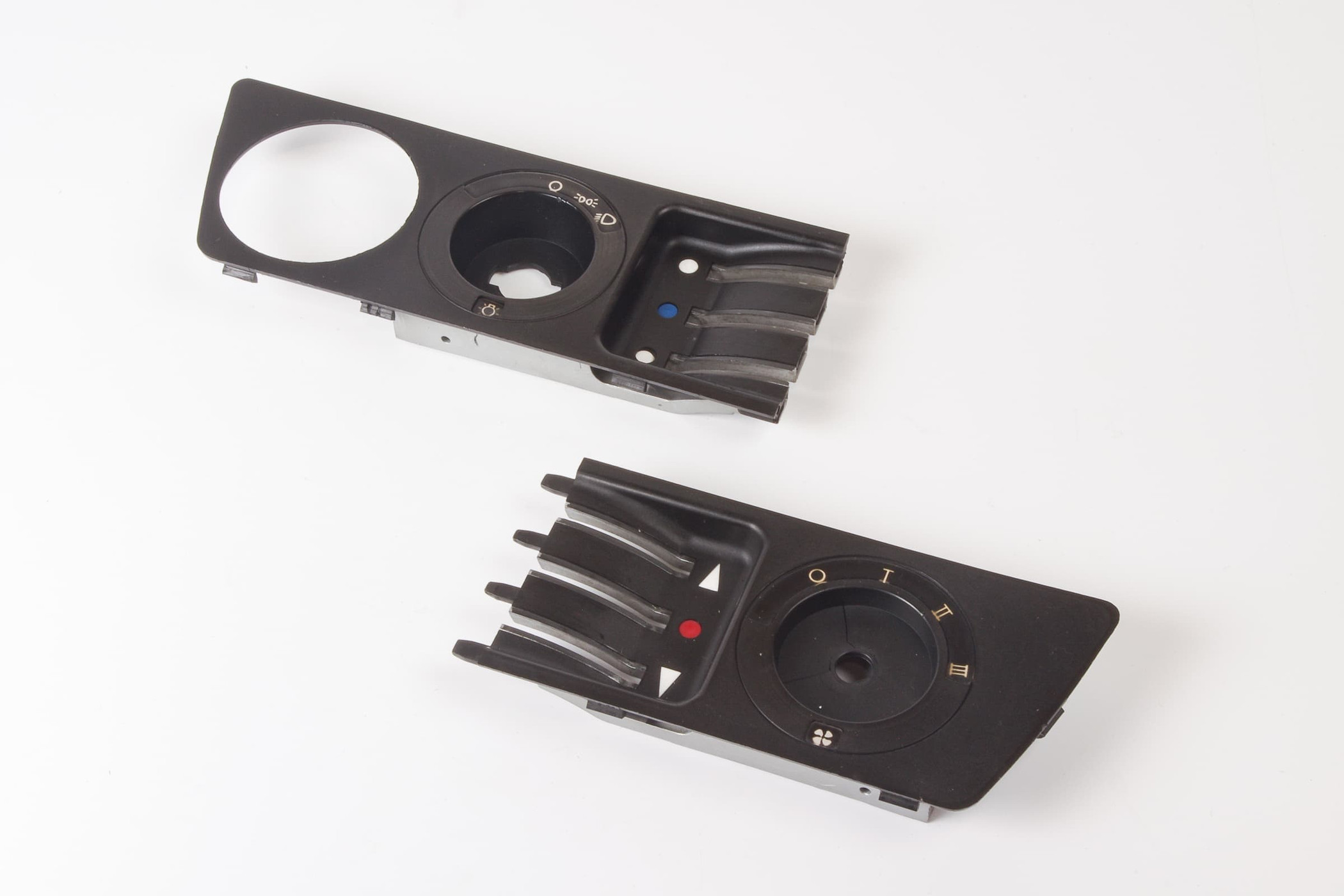 Mercedes 4606802239 Dashboard Panel Set x2 | W460 W461 G