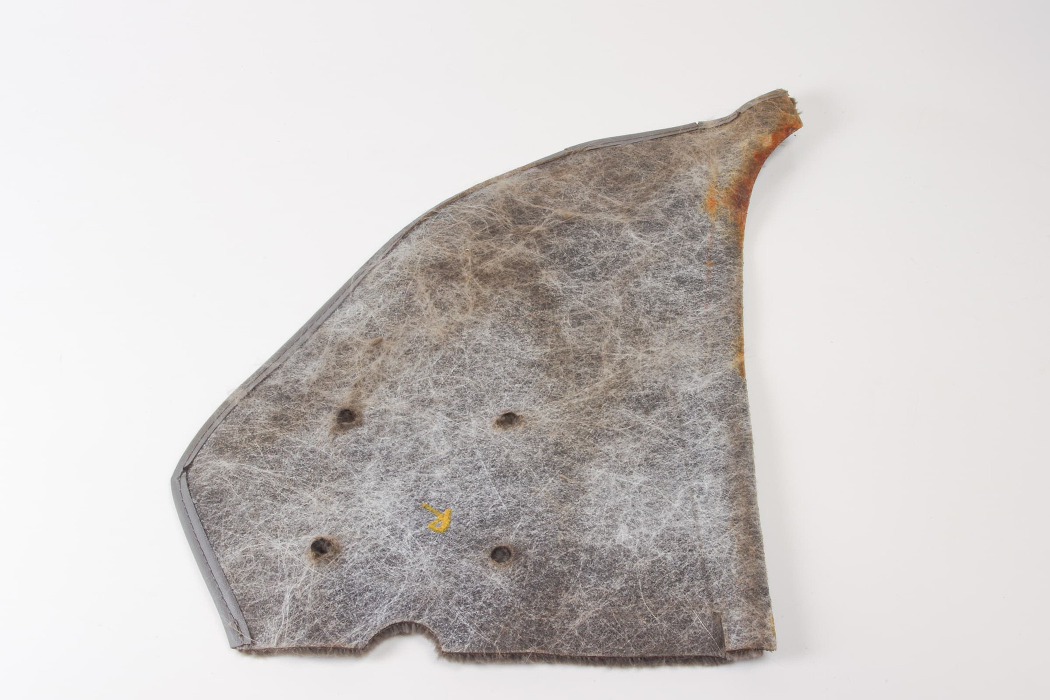 Mercedes 4606900142 Footwell Carpet Trim Panel - Front Right Grey | W460 W461 G