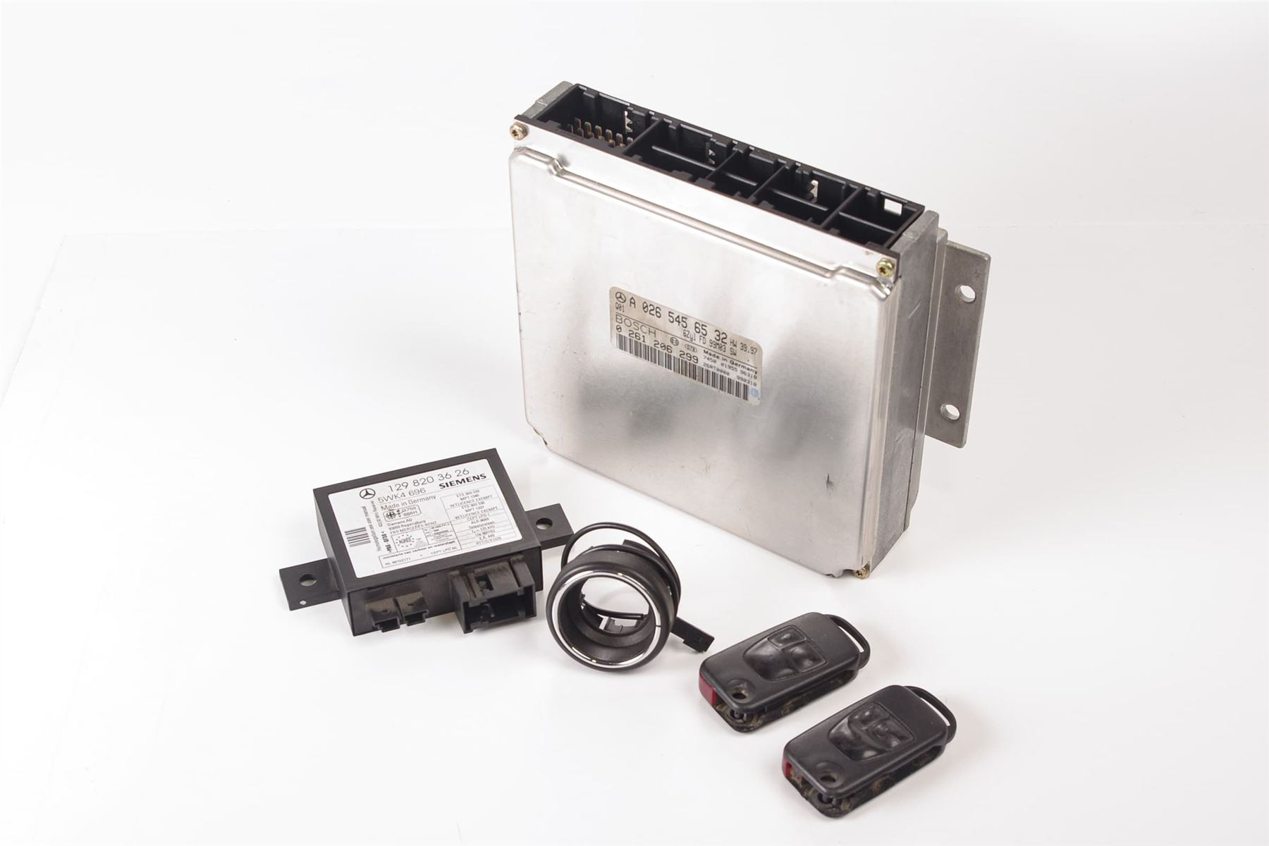 Mercedes 0265456532 Engine ECU Key Fob Coded Set (c) | R129 SL W202 C C208...