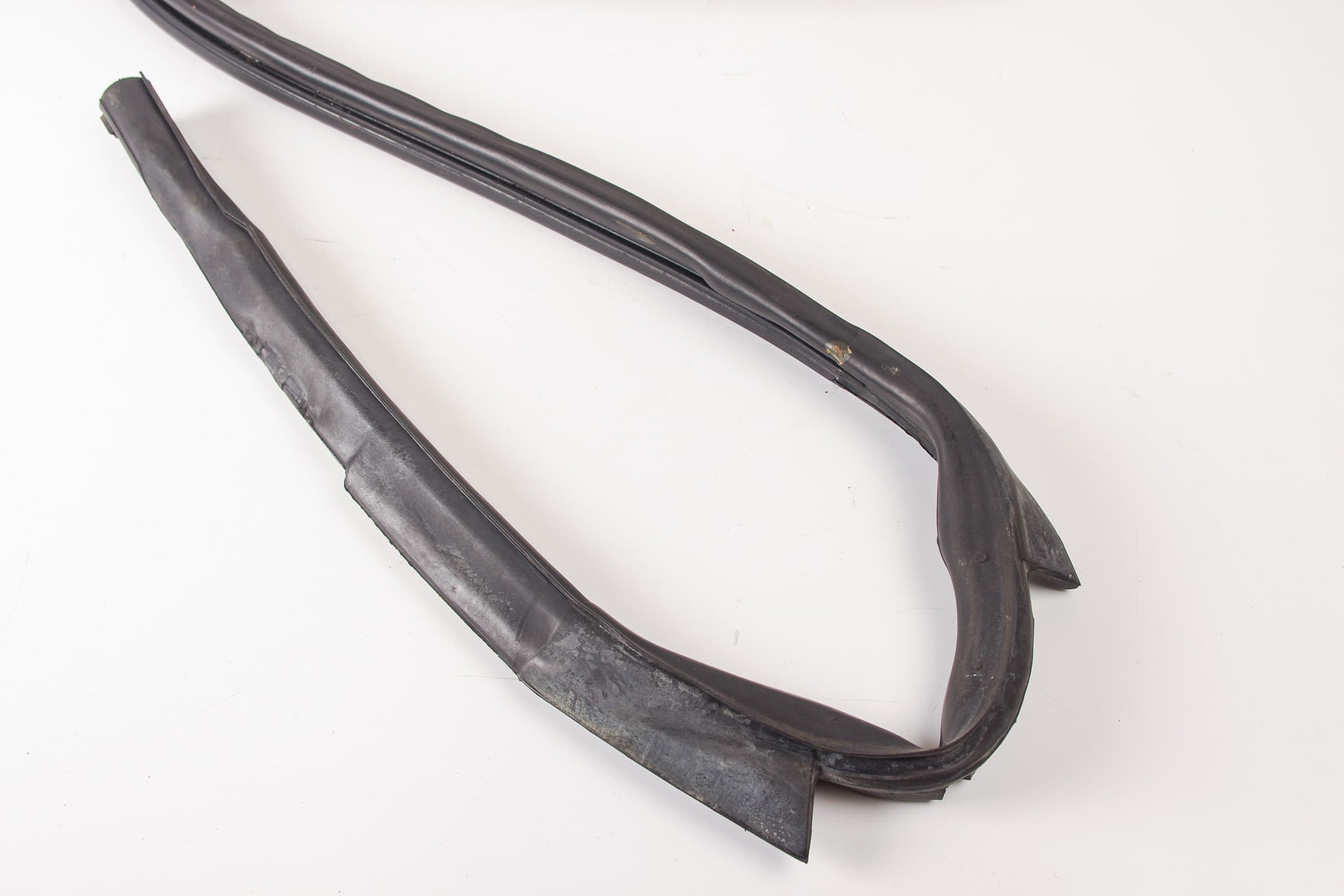 Mercedes 1297700598 Roof Seal - Rear | R129 SL