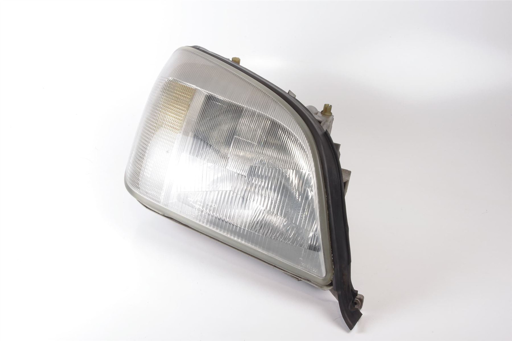 Mercedes 1408208261 Headlight - Front Right | C140 S