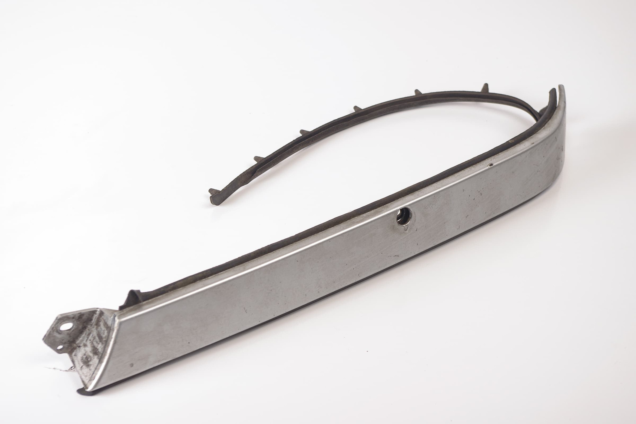 Mercedes 1408261377 Headlight Bezel - Front Left Silver | C140 S