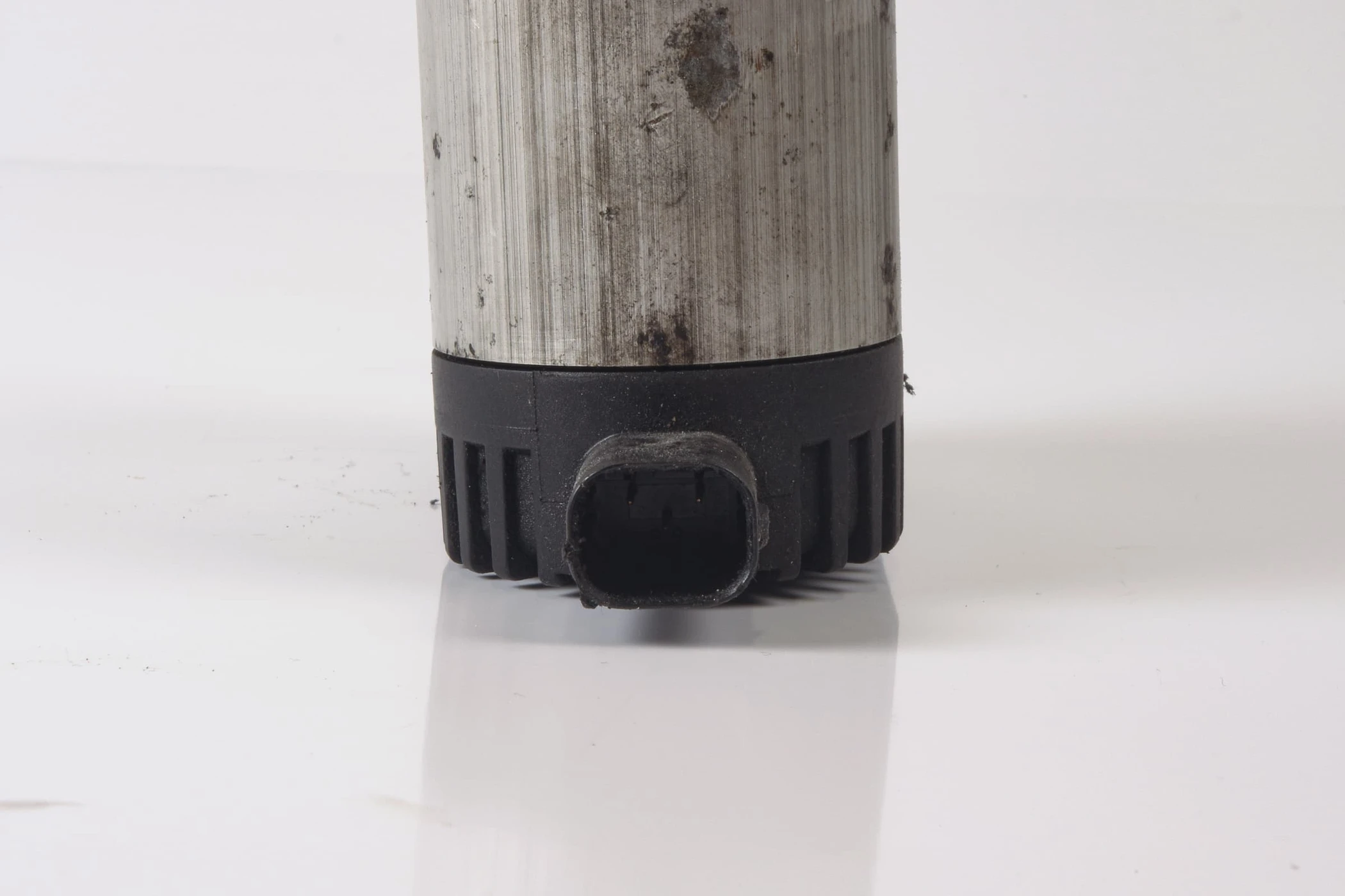 Mercedes 1403271925 Hydraulic Damping Valve - Rear | W140 V140 C140 S