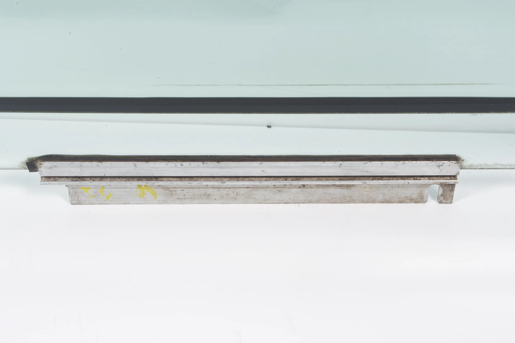 Mercedes 1407202218 Window Glass - Front Right | C140 S