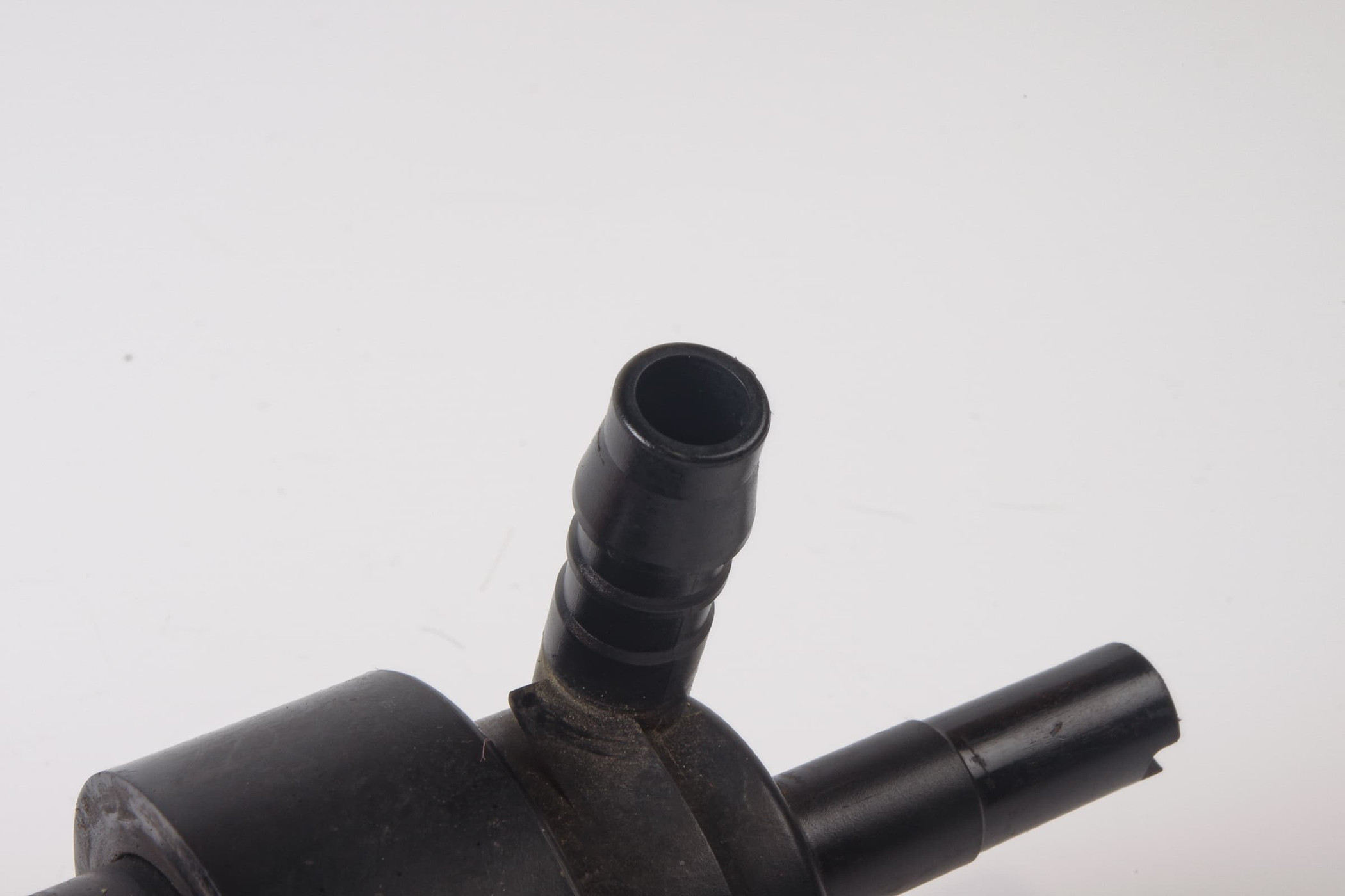 Mercedes 0008600826 Washer Pump - Front | W460 W463 G W638 V