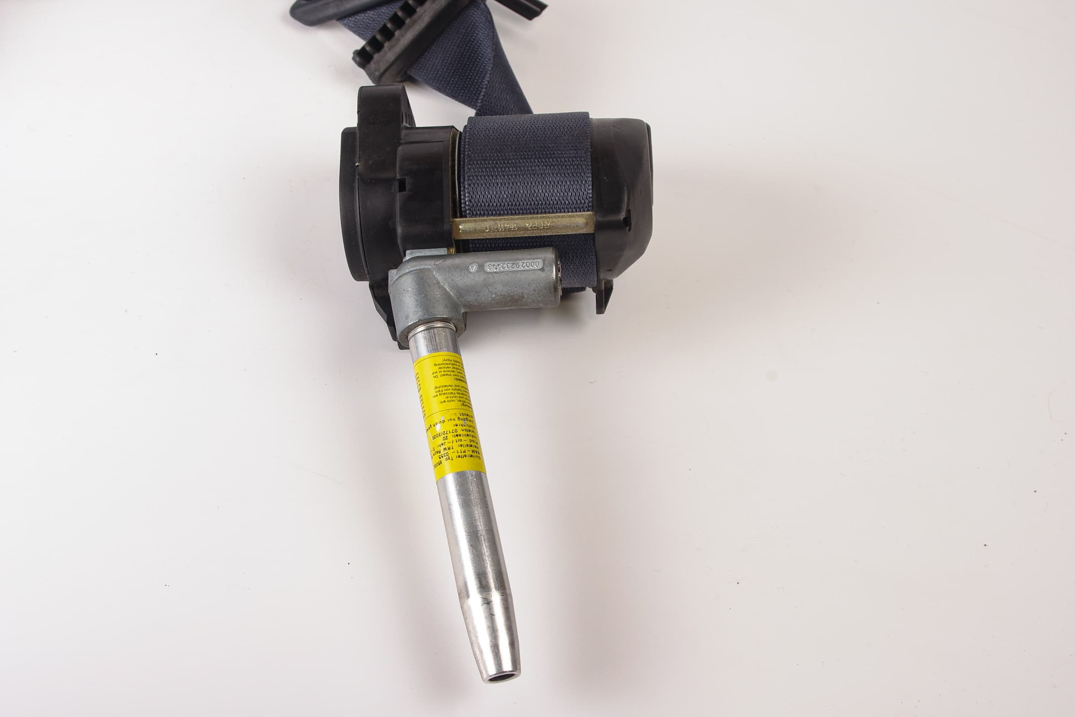 Mercedes 1408601185 Seat Belt - Front Left Blue | C140 S