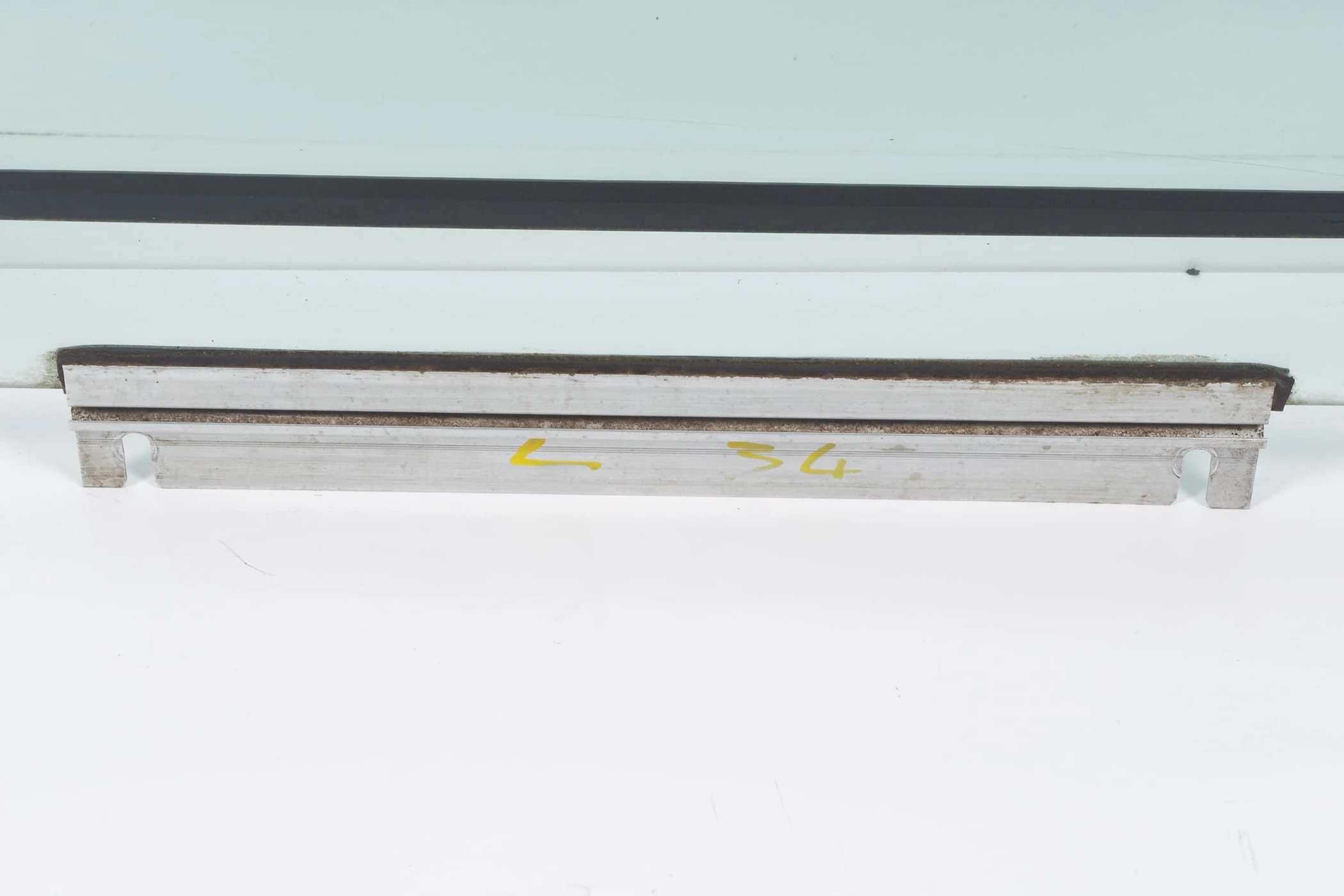Mercedes 1407202118 Window Glass - Front Left | C140 S