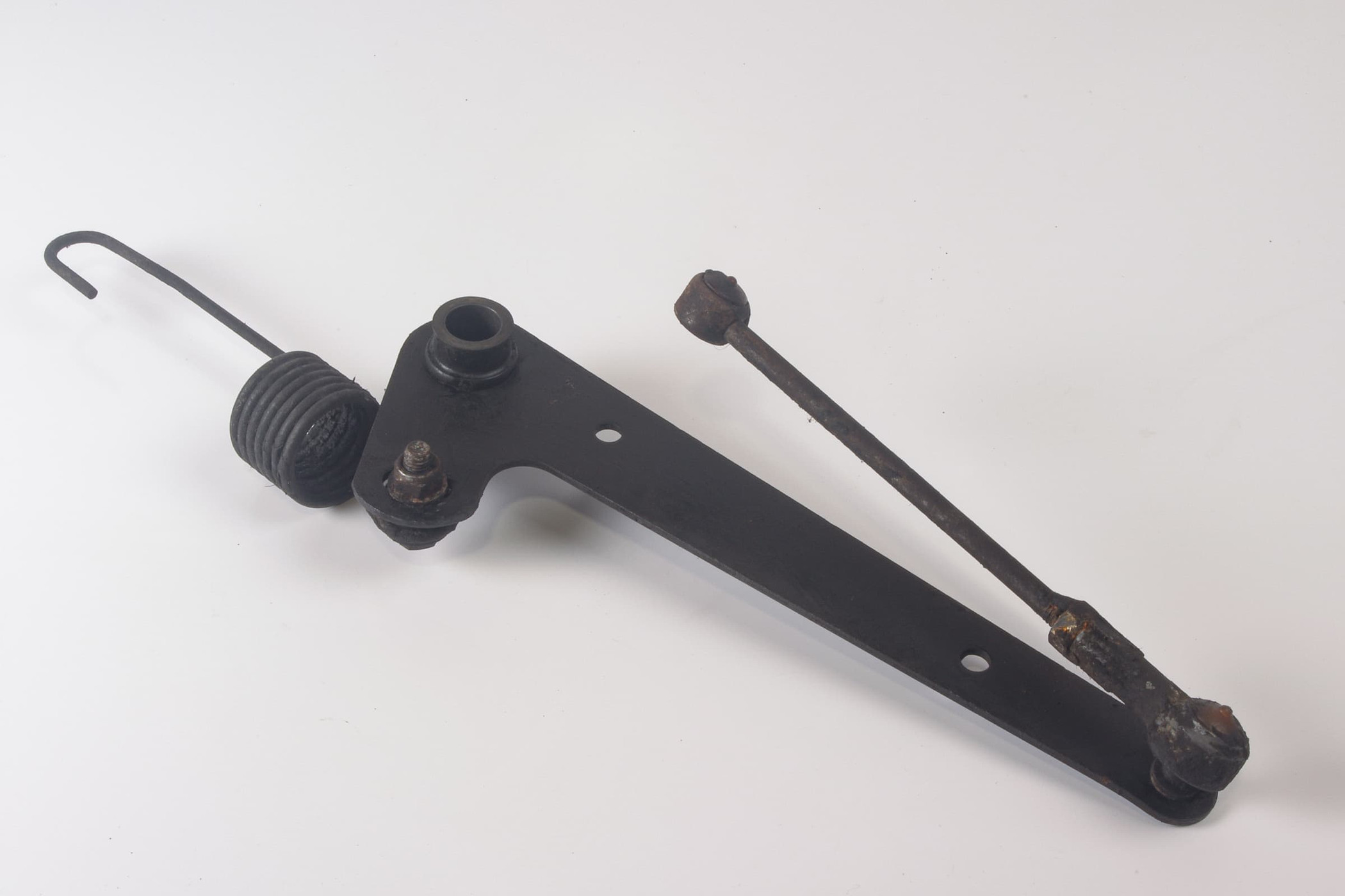 Mercedes 4604300023 Brake Power Regulator | W460 W461 W463 G