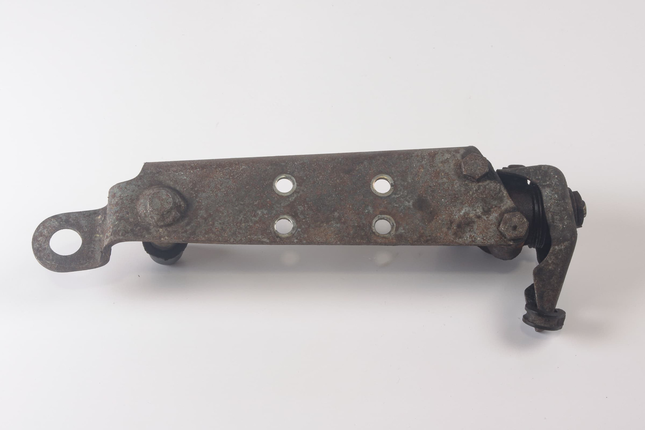 Mercedes 0024311312 Brake Pressure Regulator | W460 W461 W463 G