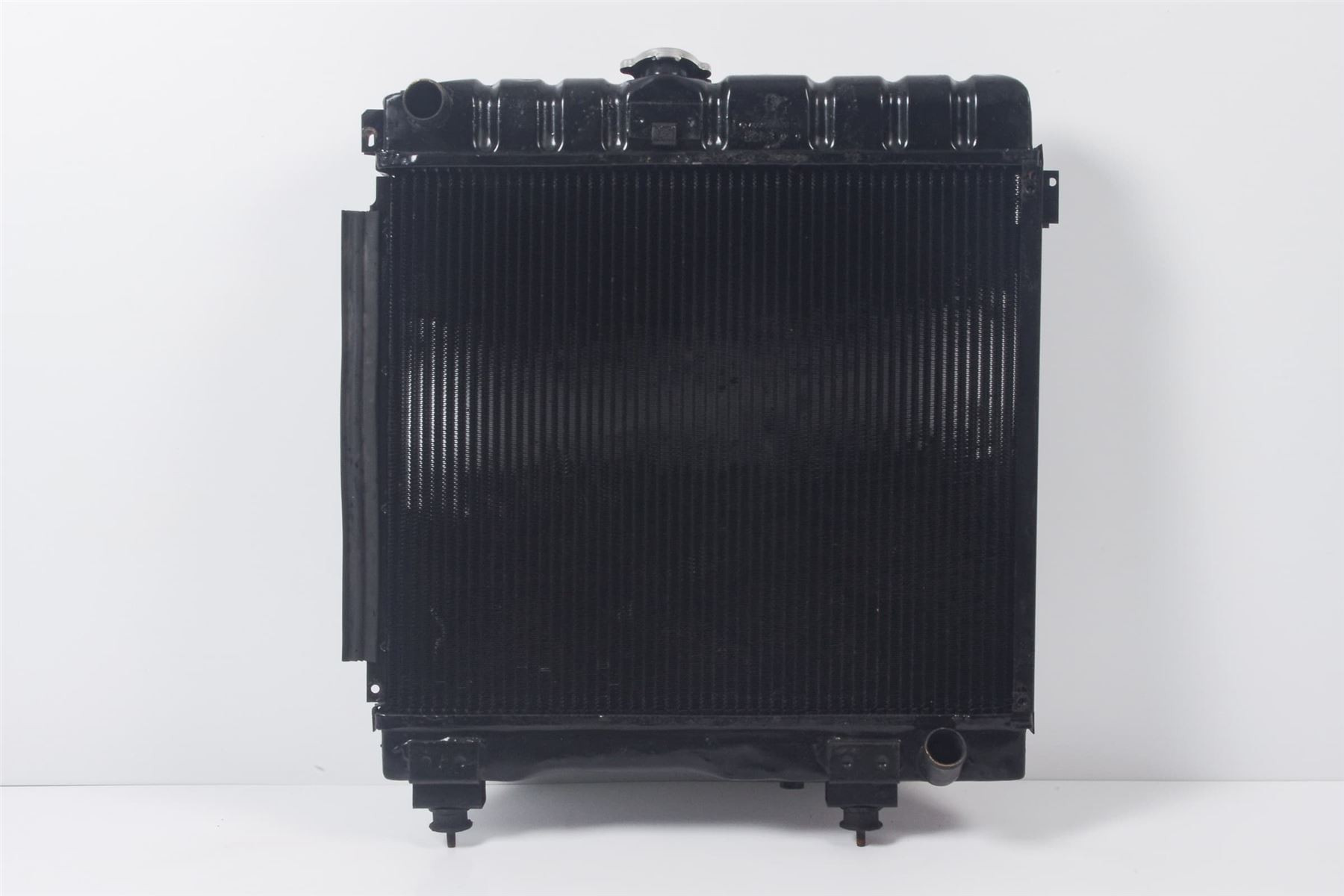 Mercedes 4605005003 Radiator | W460 G