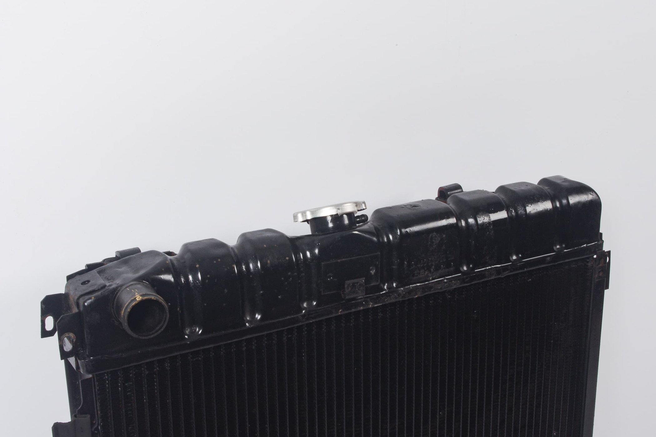 Mercedes 4605005003 Radiator | W460 G