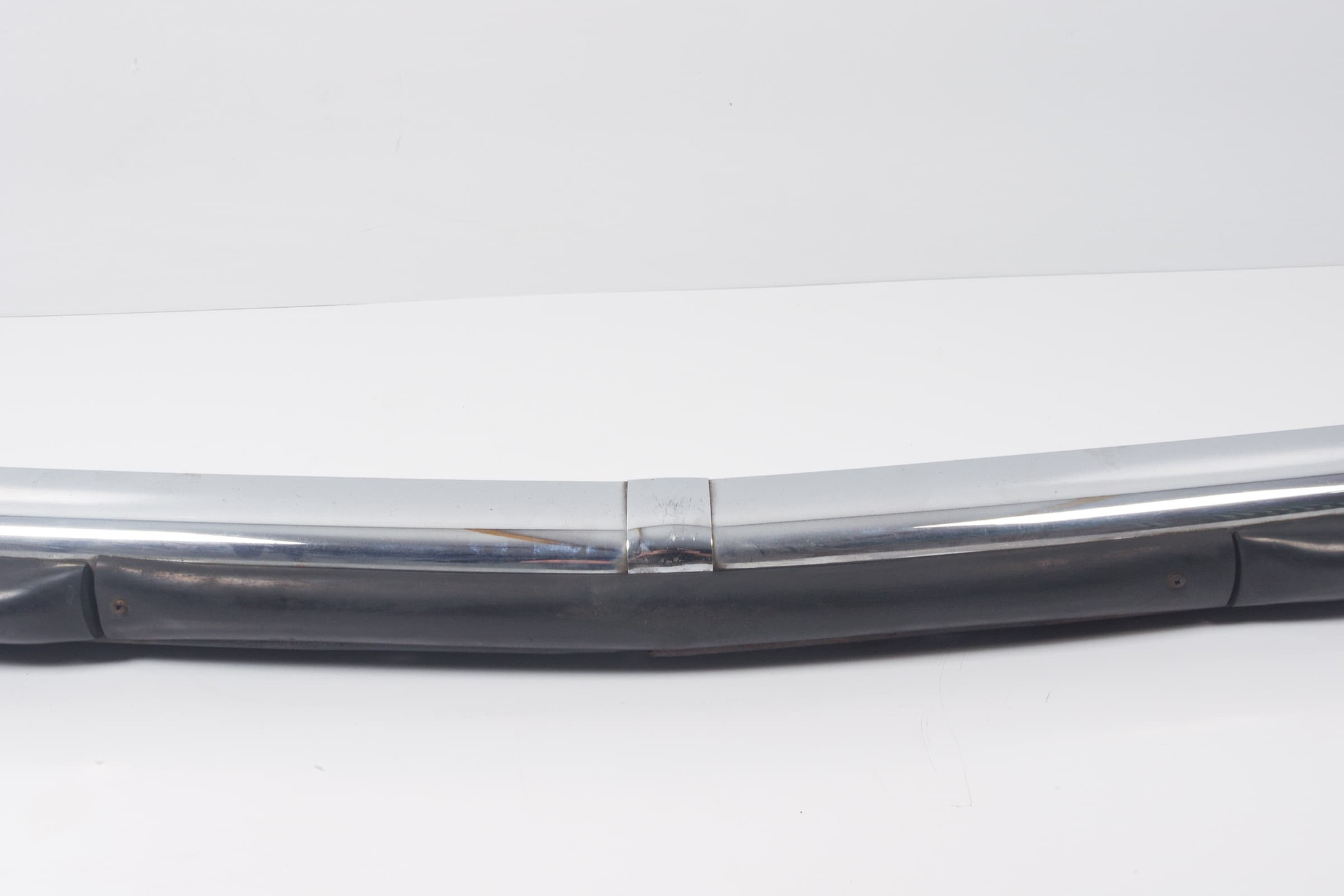 Mercedes 1078850501 Bumper - Front (a) | C107 R107 SL