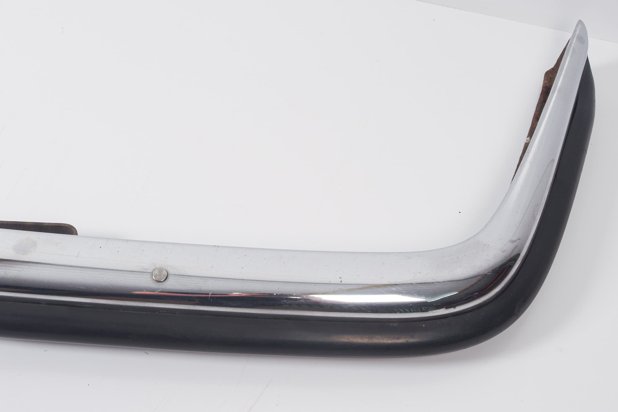 Mercedes 1078850501 Bumper - Front (a) | C107 R107 SL