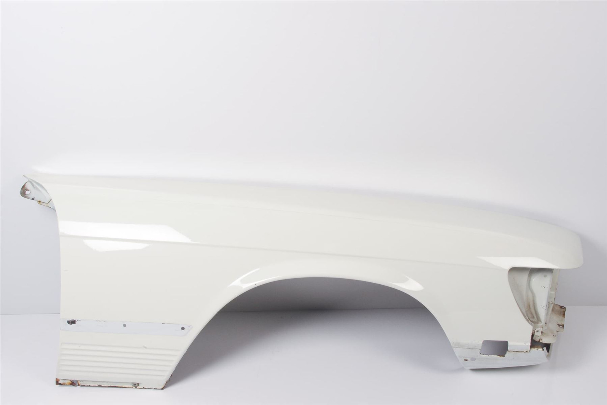 Mercedes 1078801018 Wing - Front Right White | R107 SL