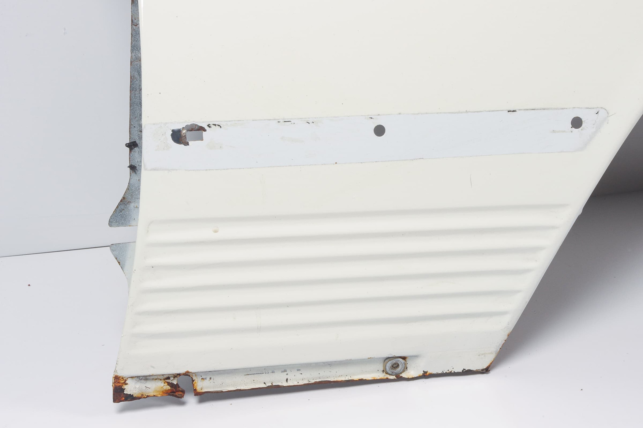 Mercedes 1078801018 Wing - Front Right White | C107 R107 SL