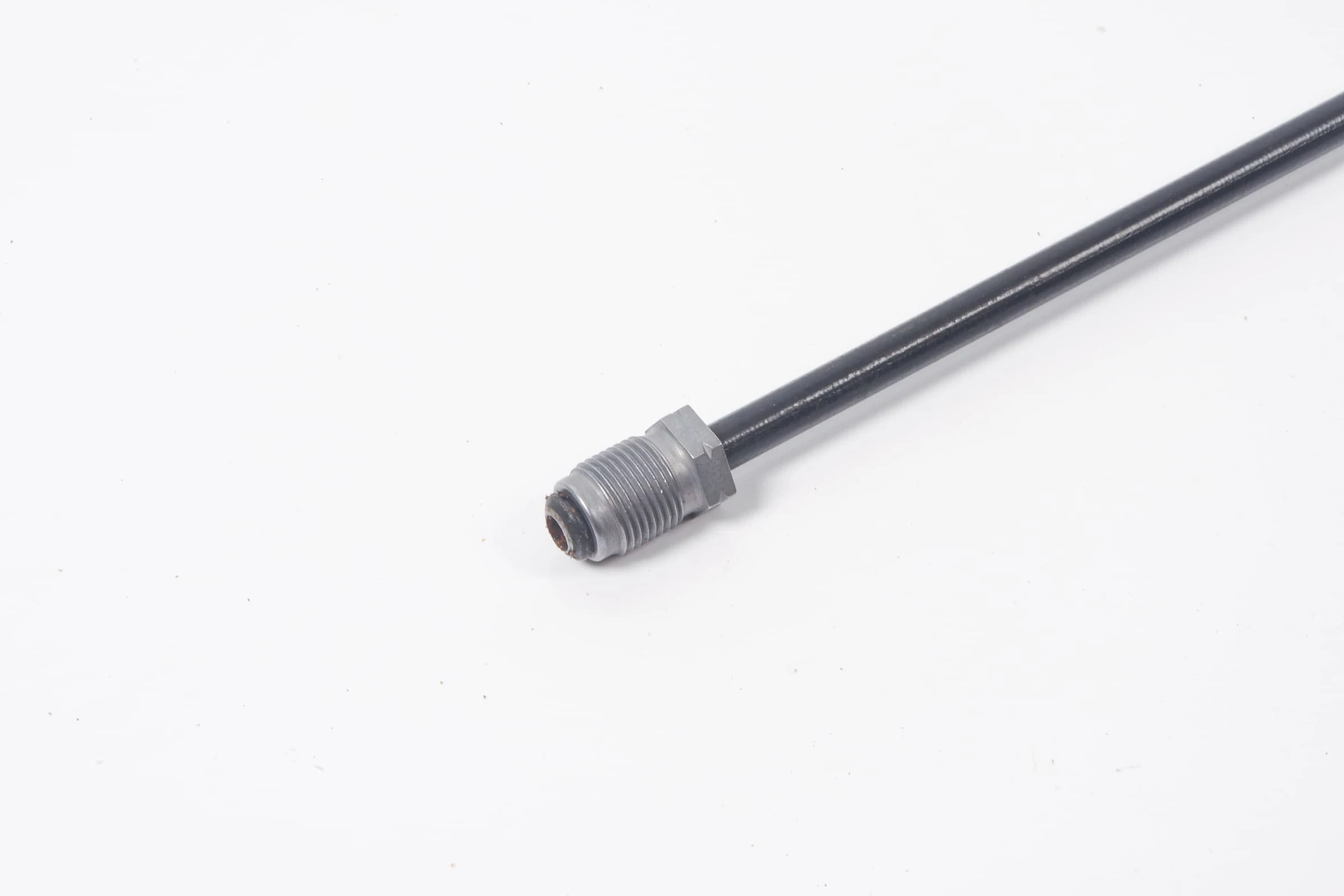 Mercedes 1243206053 Hydraulic Suspension Line (New) | W124 E W126 W140 S R129...