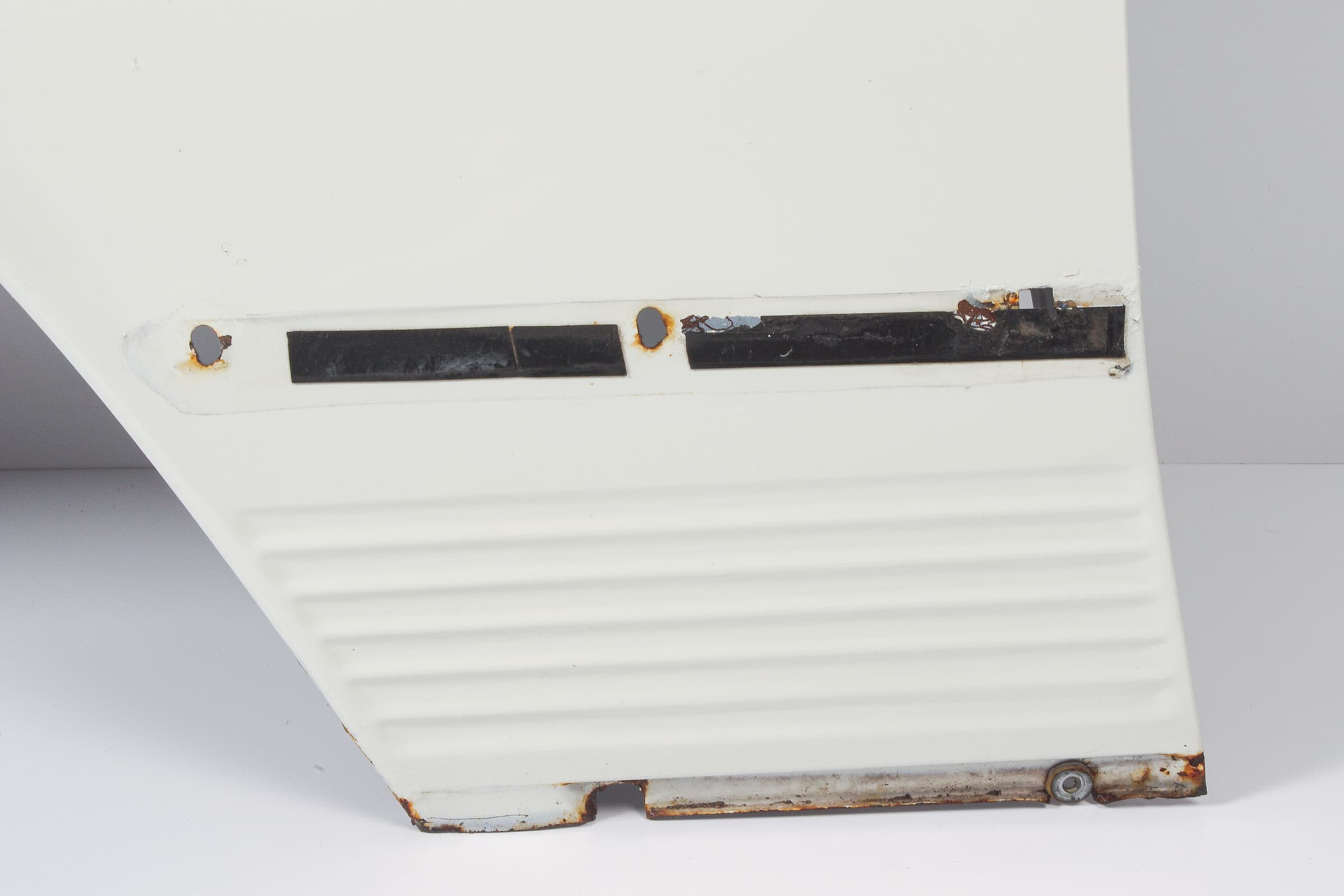 Mercedes 1078801318 Wing - Front Left White | C107 R107 SL