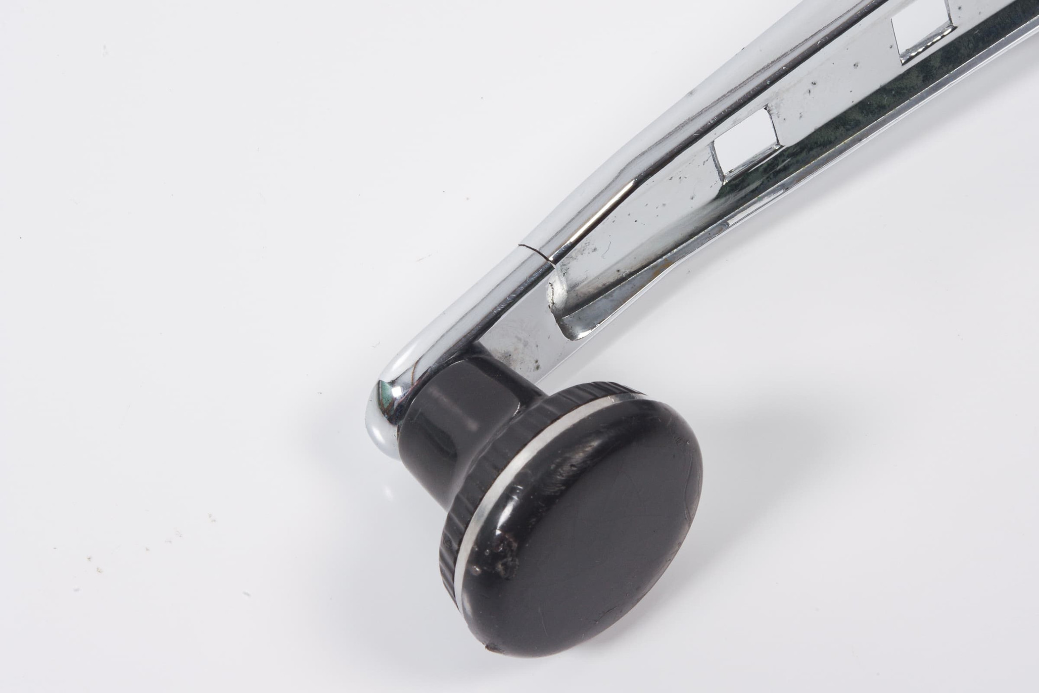 Mercedes 1077500042 Roof Release Handle | R107 SL