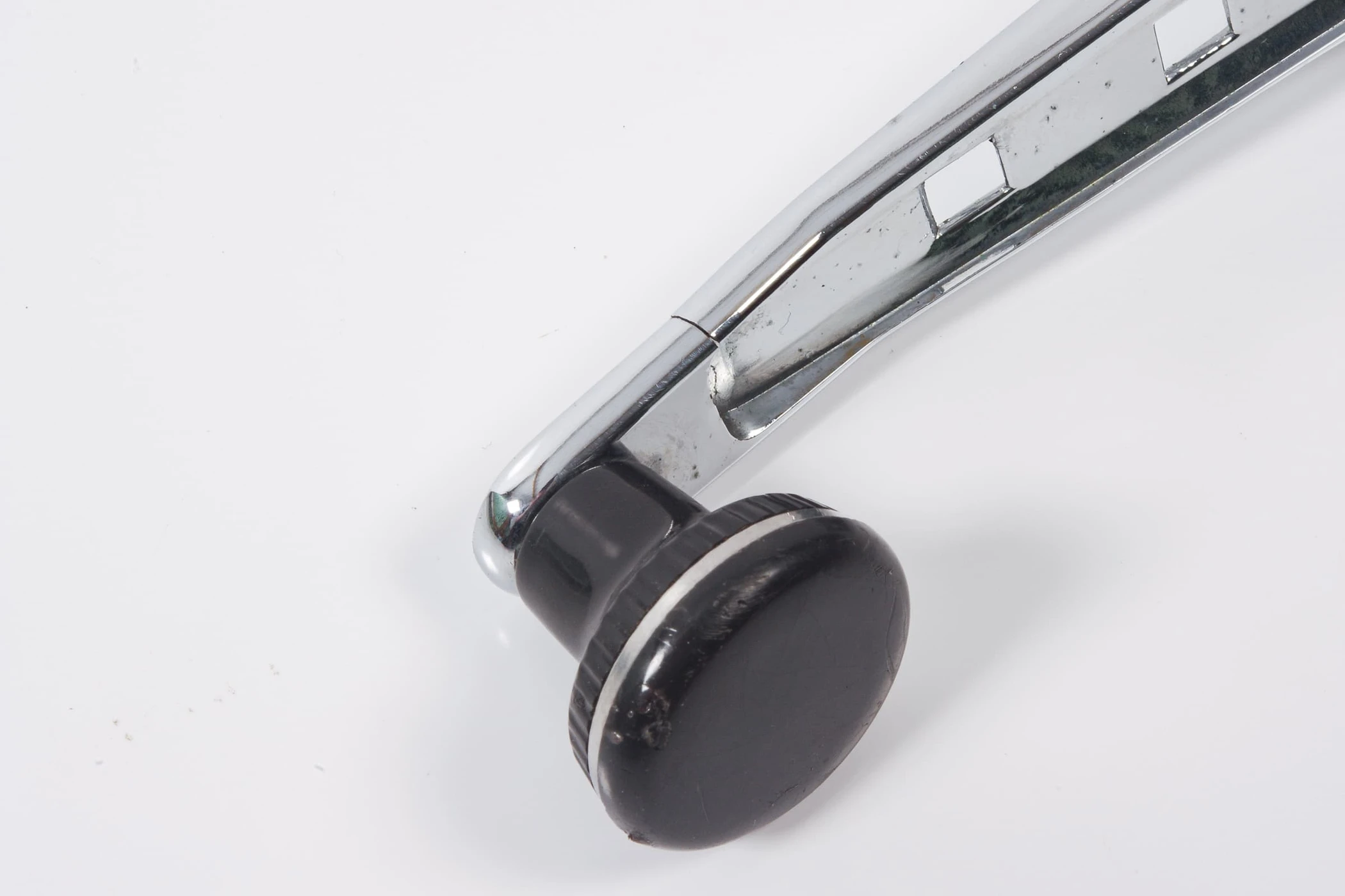 Mercedes 1077500042 Roof Release Handle | R107 SL