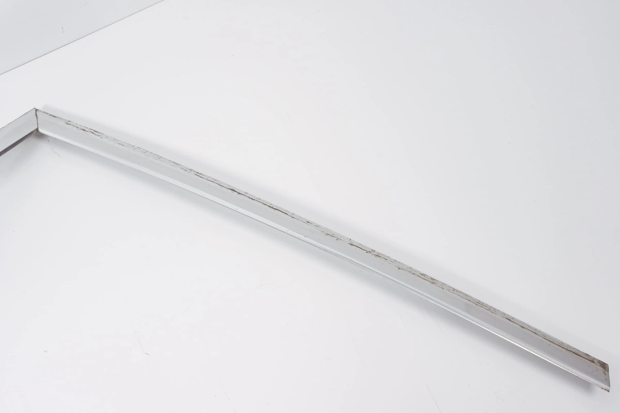 Mercedes 1076714030 Windscreen Trim (a) | R107 SL