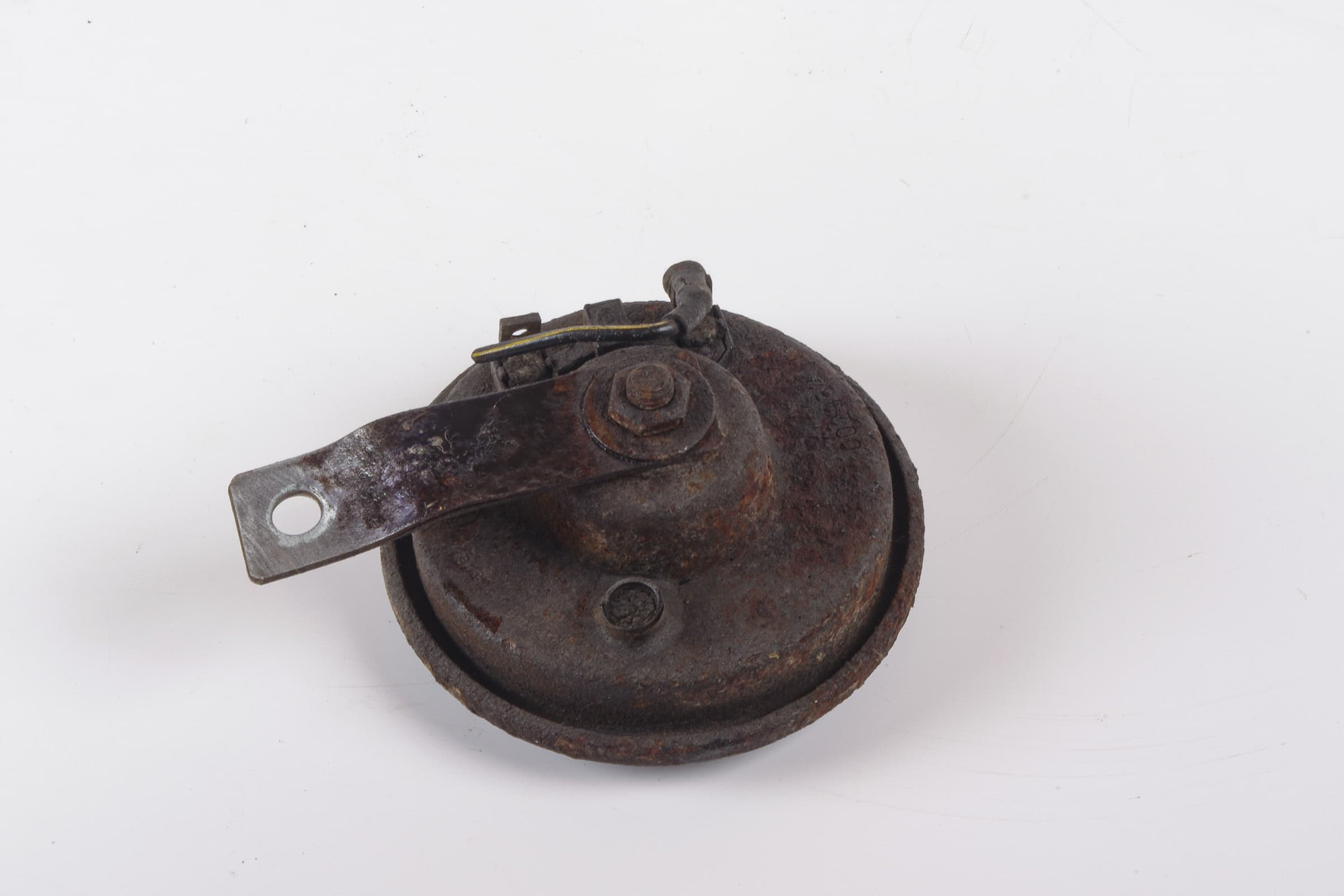 Mercedes 0035420720 Horn (a) | C107 R107 SL W108 W109 W111 W116 S W114 W115...