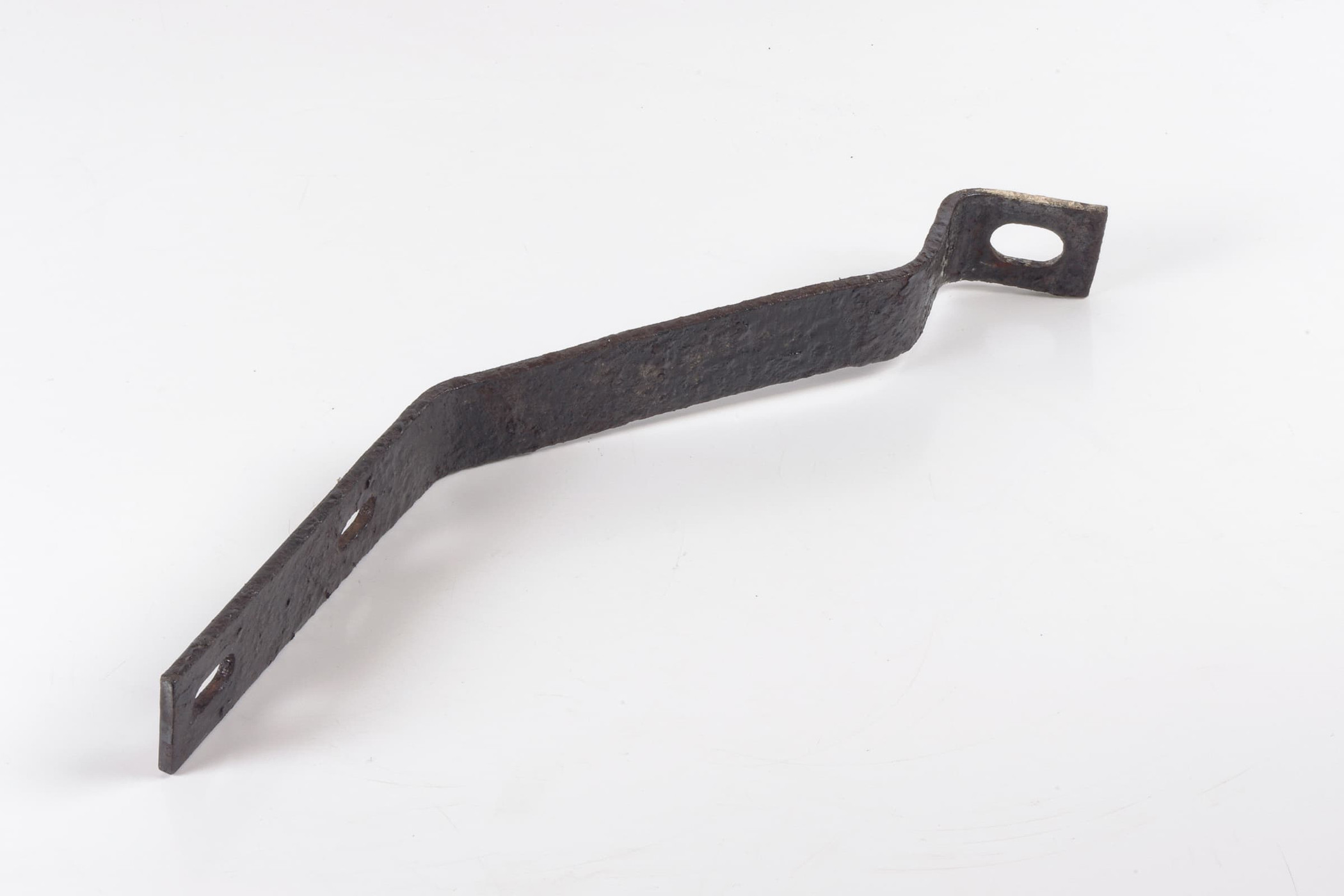 Mercedes 1078851340 Bumper Bracket - Front Left (b) | C107 R107 R129 SL