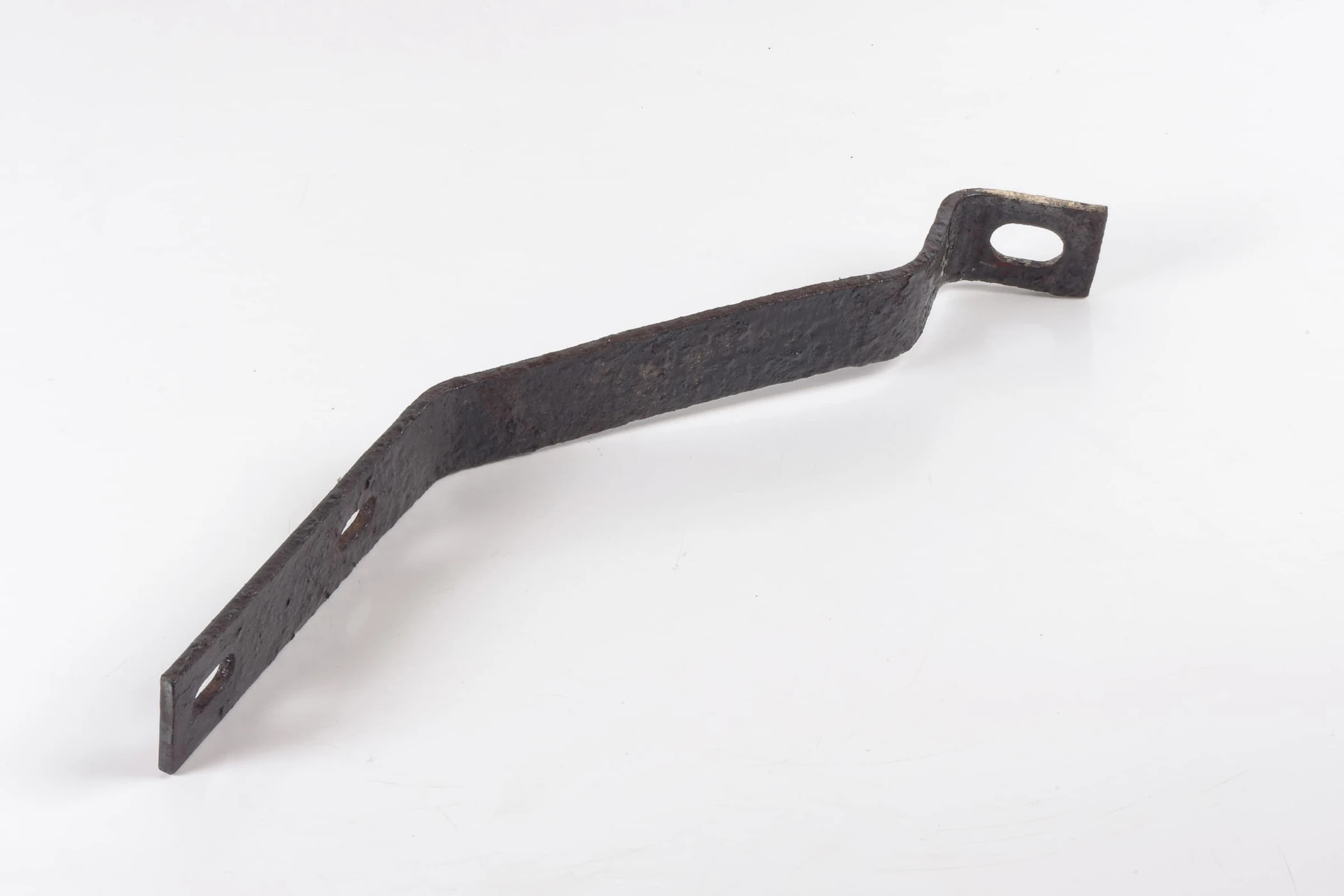 Mercedes 1078851340 Bumper Bracket - Front Left (b) | C107 R107 R129 SL
