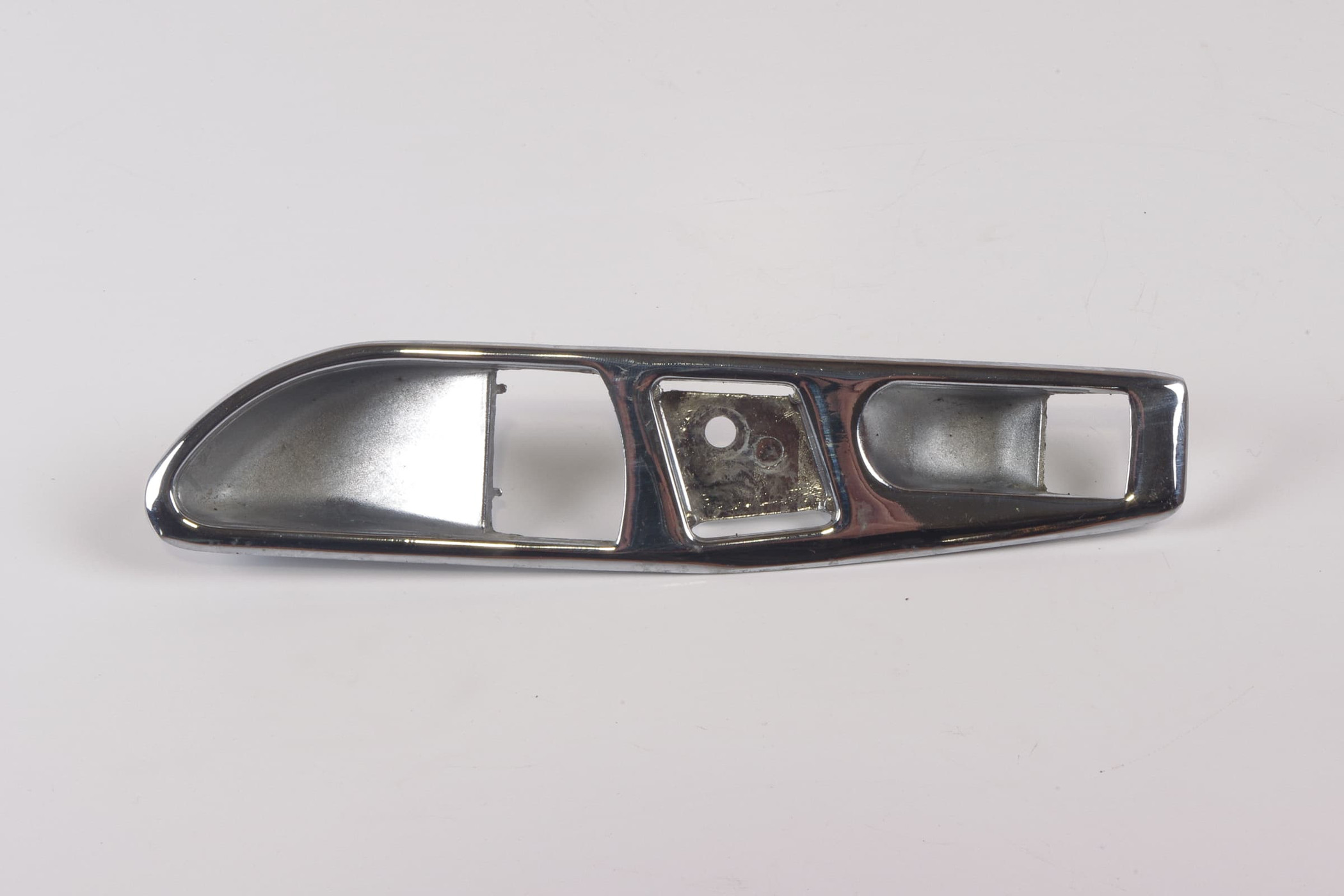 Mercedes 1077660611 Interior Door Handle Trim - Right | C107 R107 SL