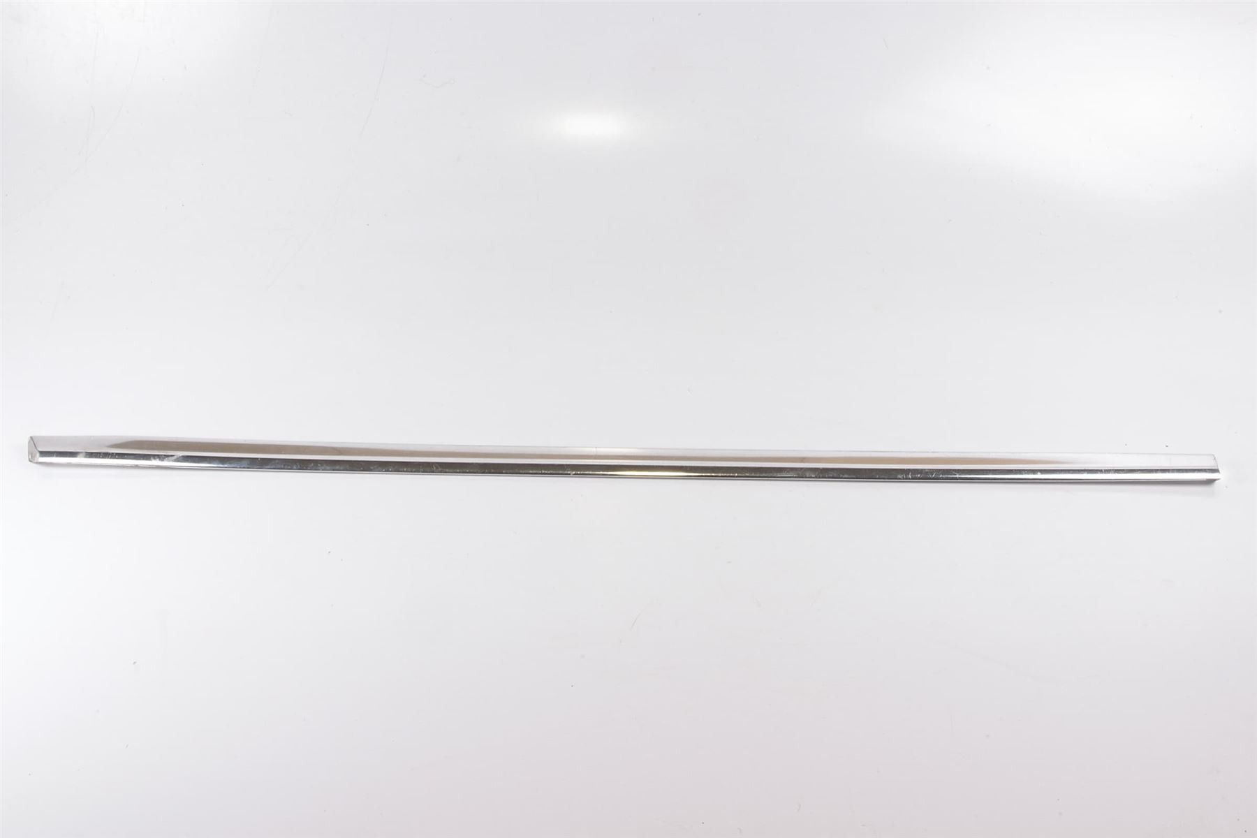 Mercedes 1077280230 Door Trim - Front Right | C107 R107 SL