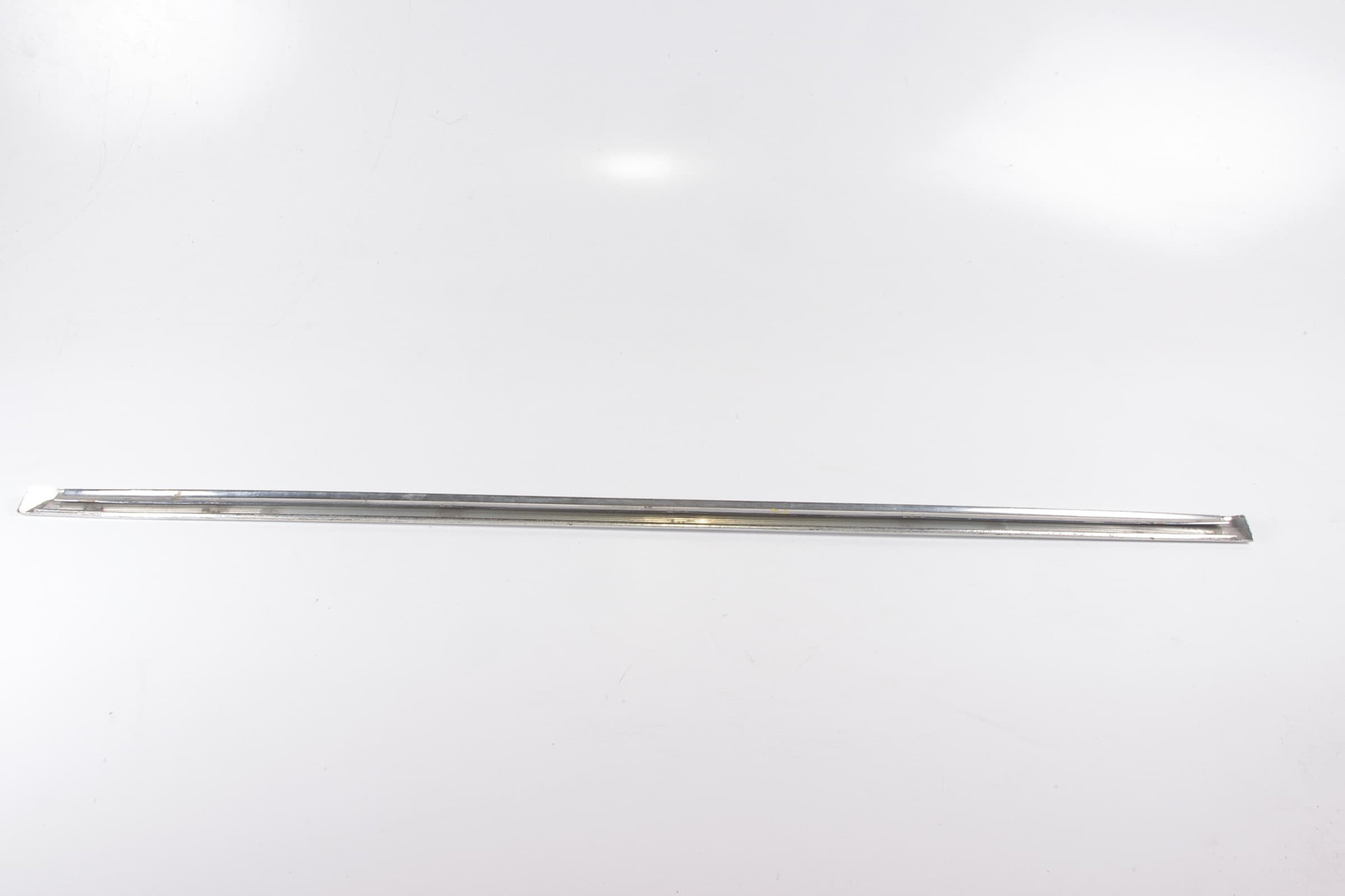 Mercedes 1077280230 Door Trim - Front Right | C107 R107 SL