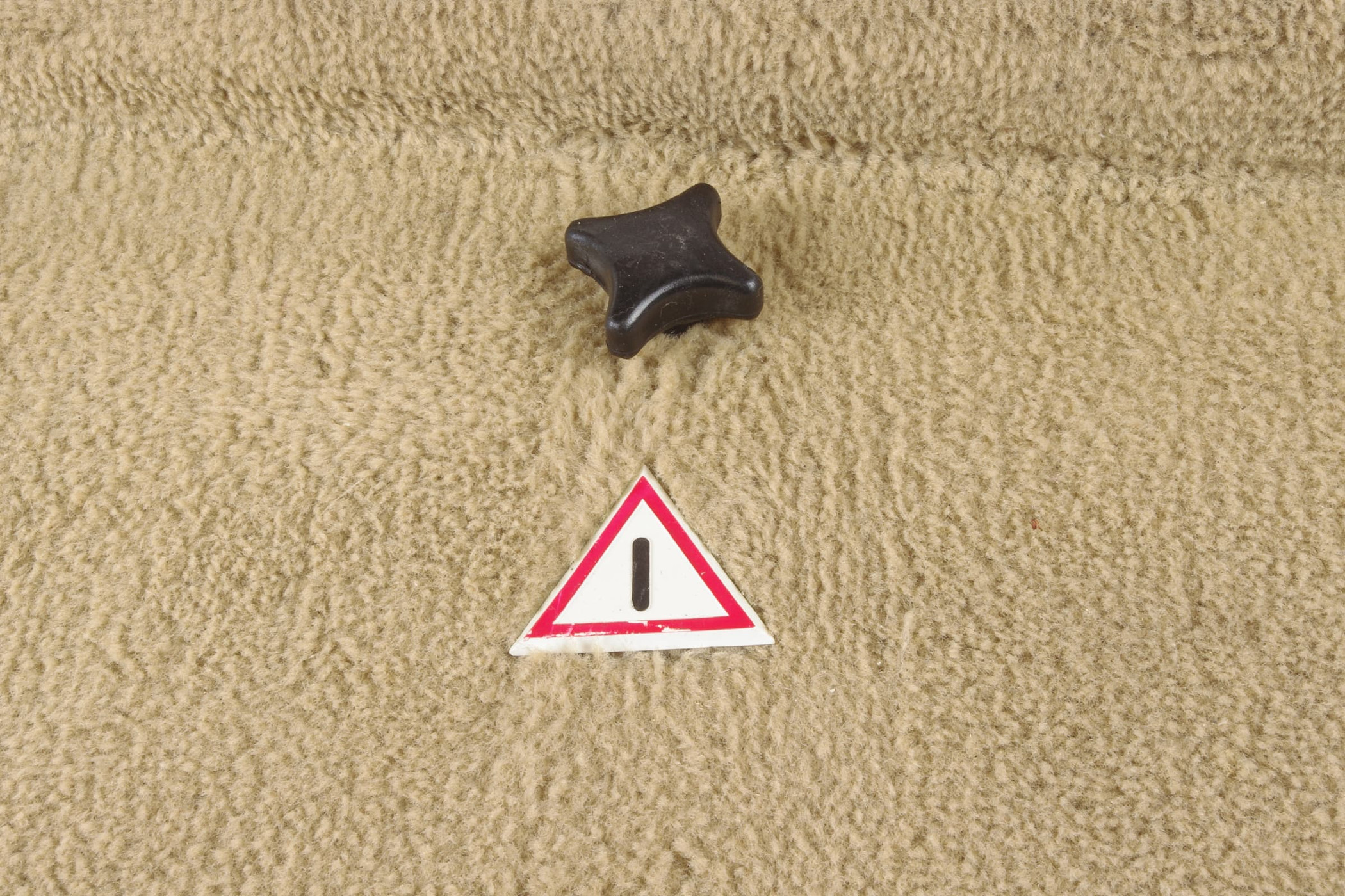 Mercedes 1076902230 Boot Carpet Panel Set - Beige | C107 R107 SL