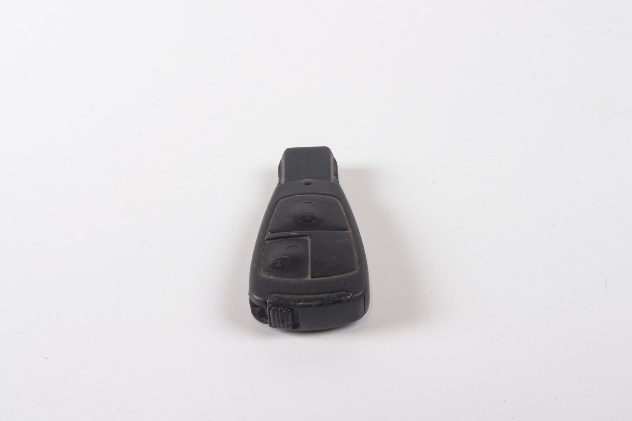 Mercedes 2087660506 Key Fob | W202 S202 C C208 A208 CLK W210 E W220 S