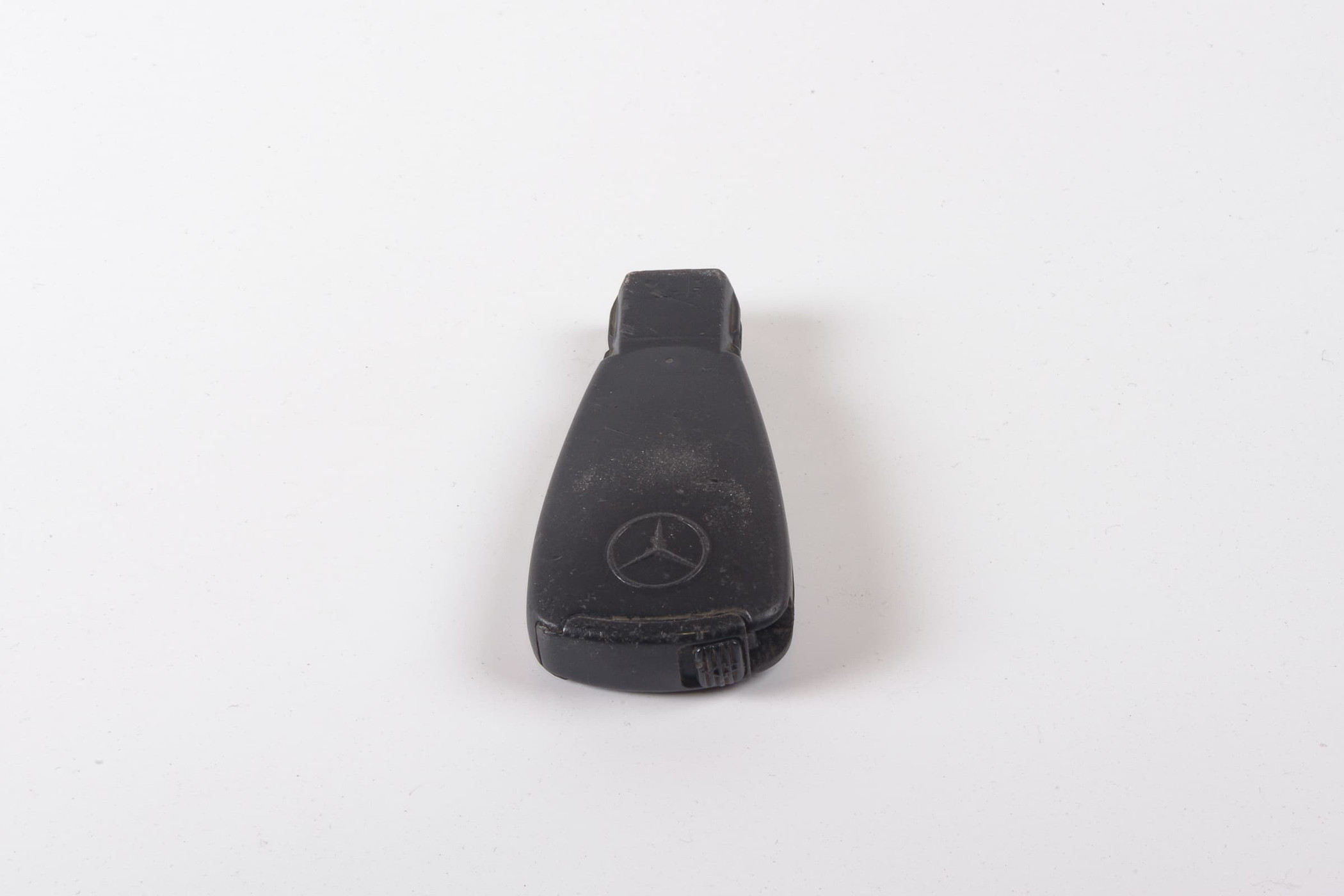 Mercedes 2087660506 Key Fob | W202 S202 C C208 A208 CLK W210 E W220 S