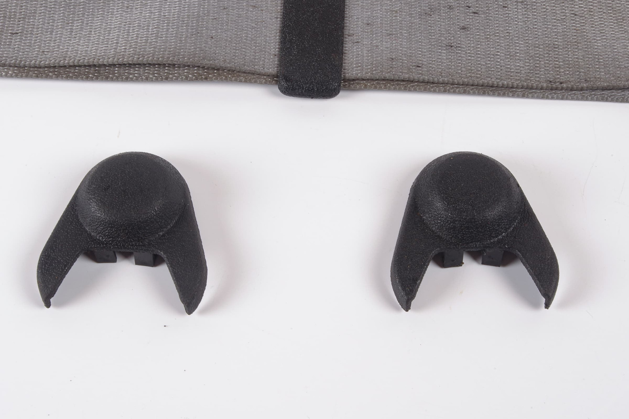 Mercedes 1298600085 Seat Belt Set - Rear Grey | R129 SL