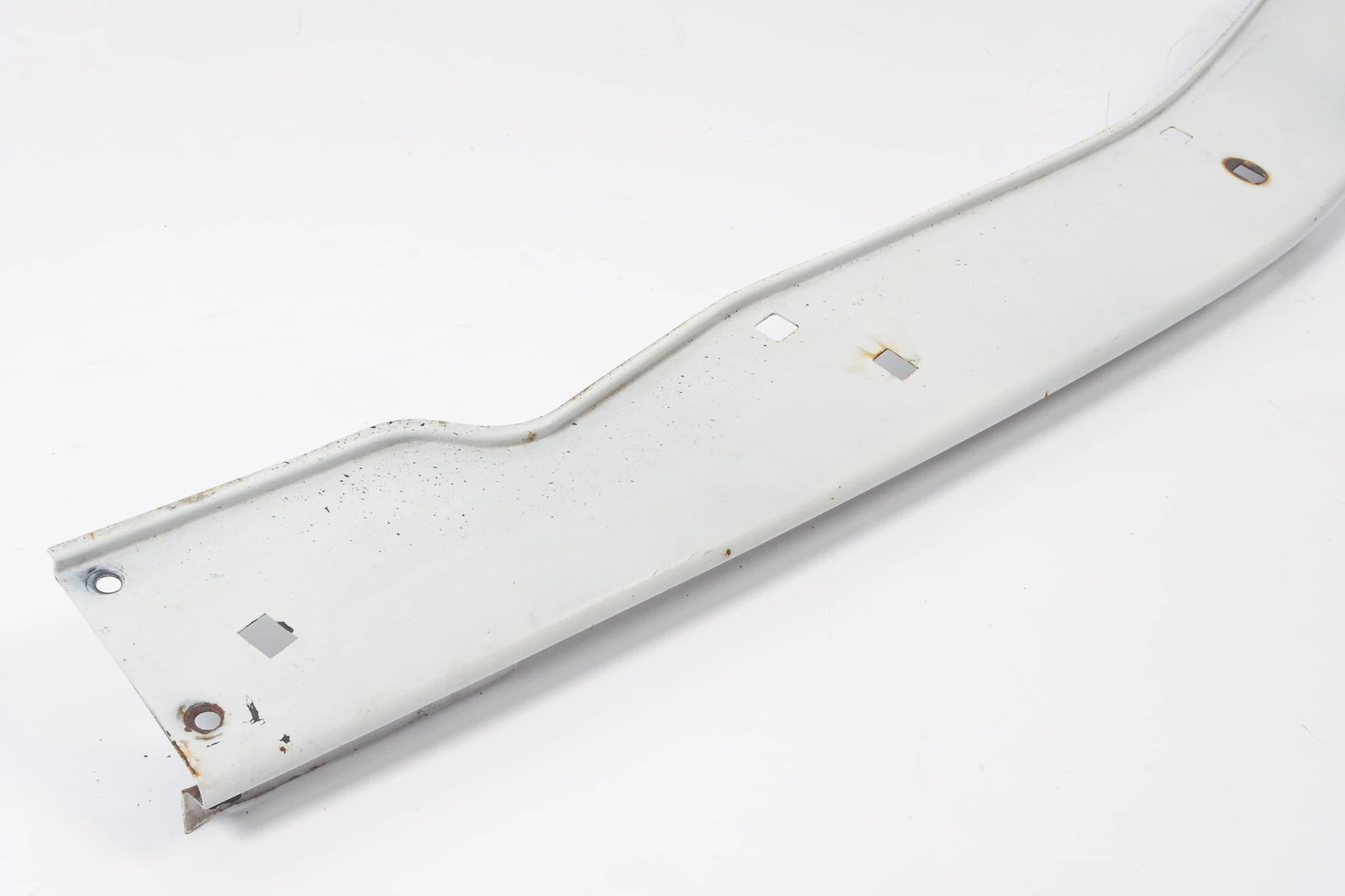 Mercedes 1078810163 Bumper Centre Valance - White | C107 R107 SL