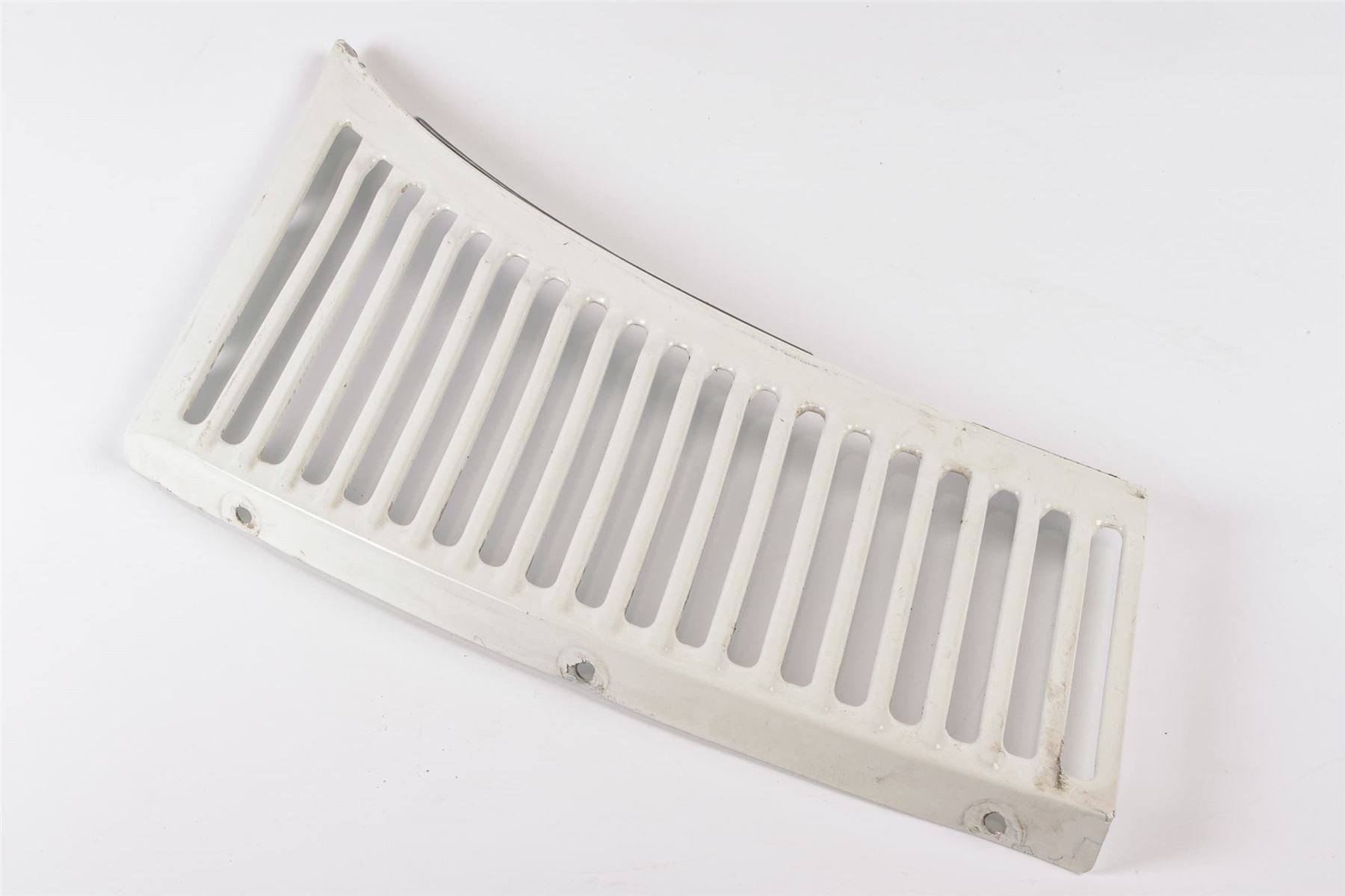 Mercedes 1078360265 Bonnet Grille - Right White | C107 R107 SL