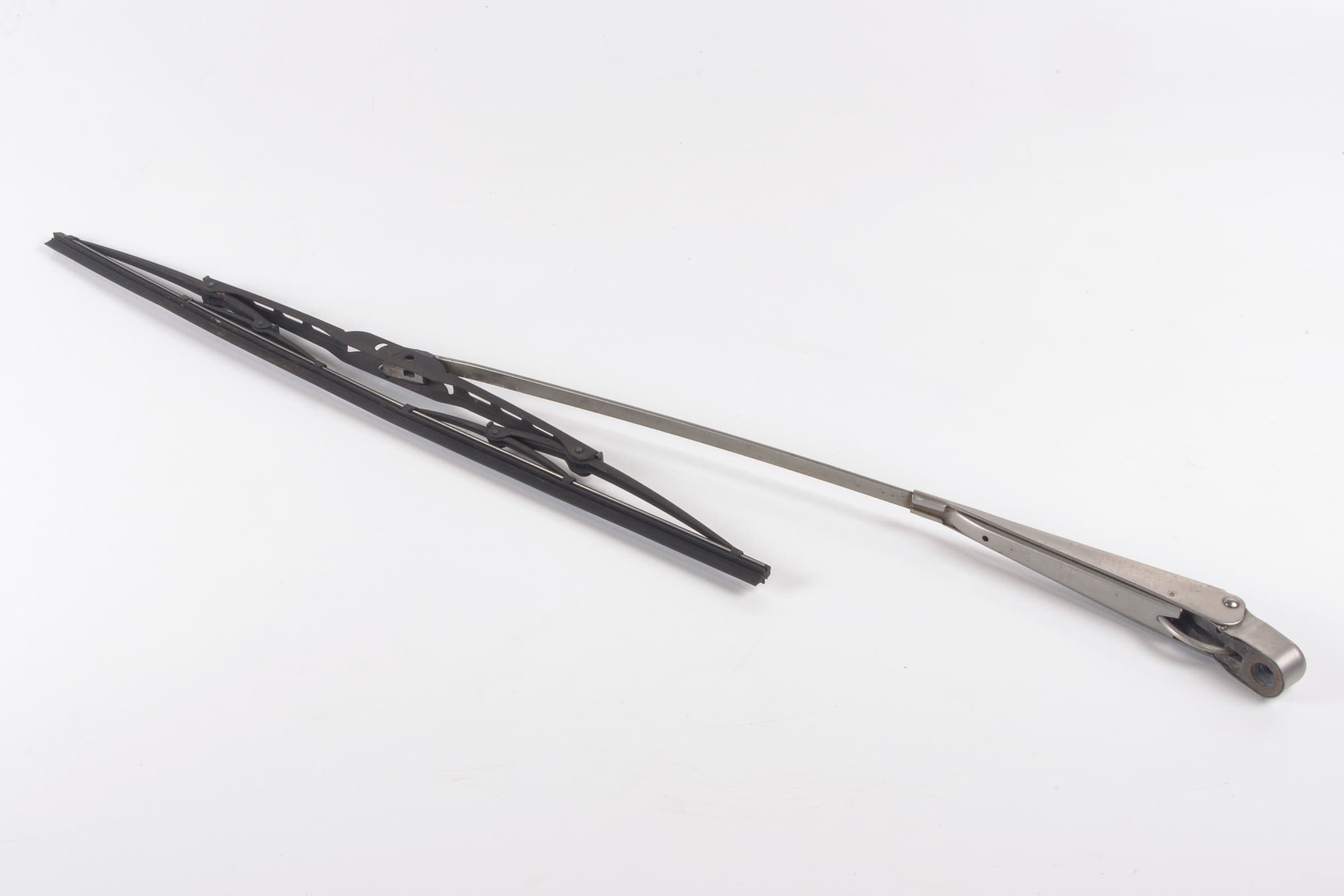 Mercedes 1078204044 Wiper Arm - Right | C107 R107 SL