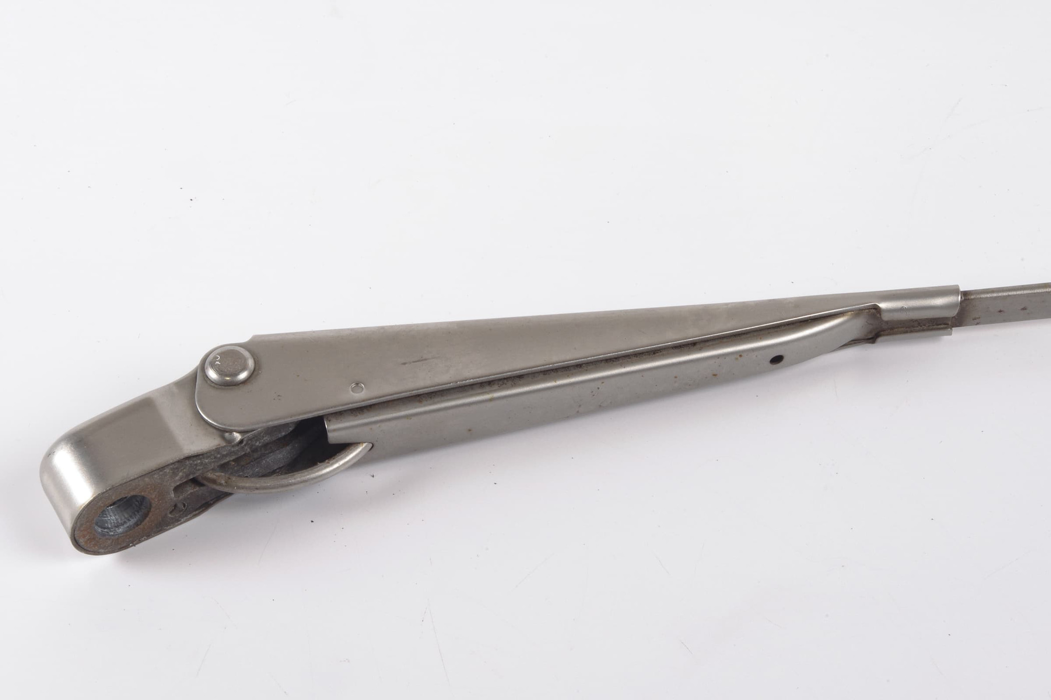 Mercedes 1078204044 Wiper Arm - Right | C107 R107 SL