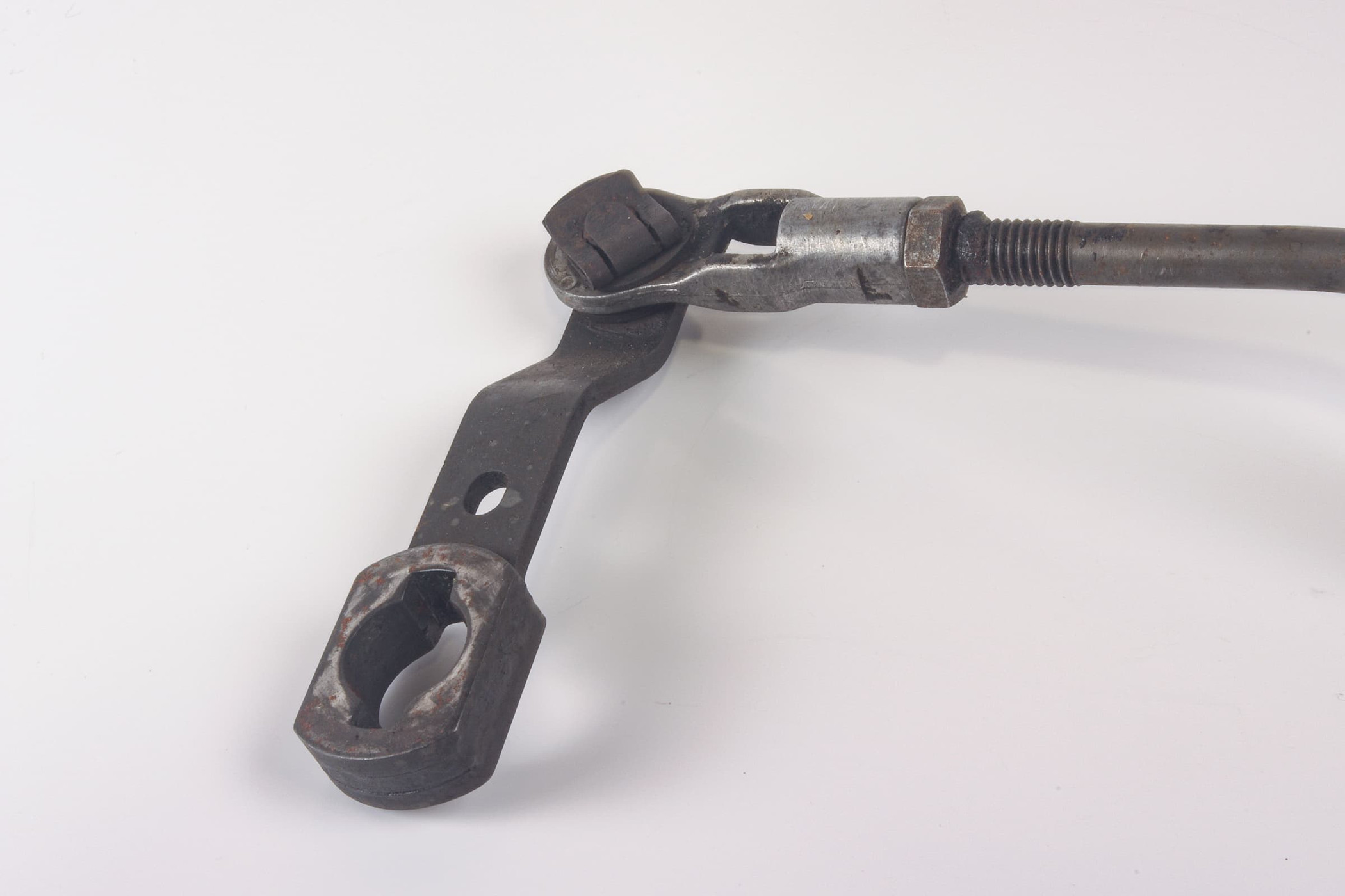 Mercedes 4602672217 Gear Selector Rod | W460 W461 G