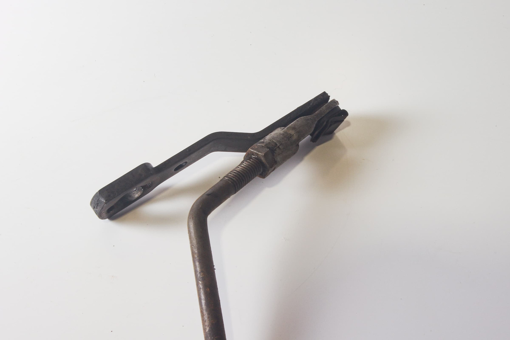 Mercedes 4602672317 Gear Selector Rod | W460 W461 G