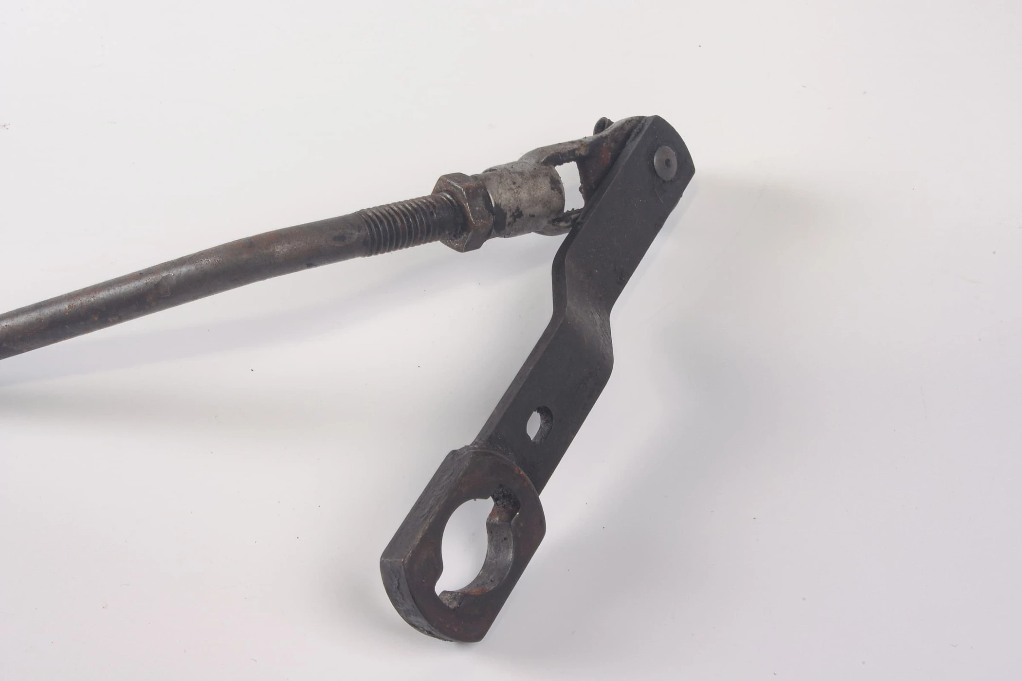 Mercedes 4602672317 Gear Selector Rod | W460 W461 G