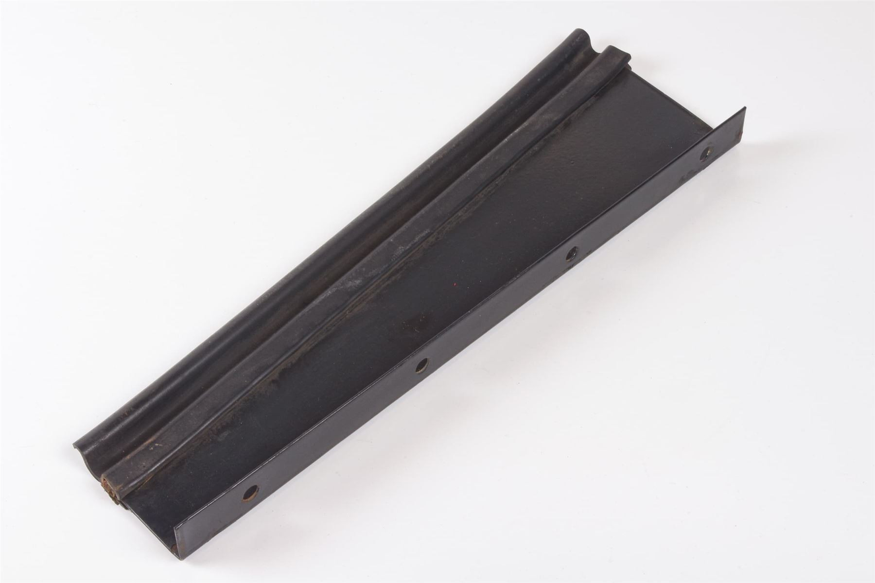 Mercedes 4606260540 Radiator Cover - Right | W460 W461 G