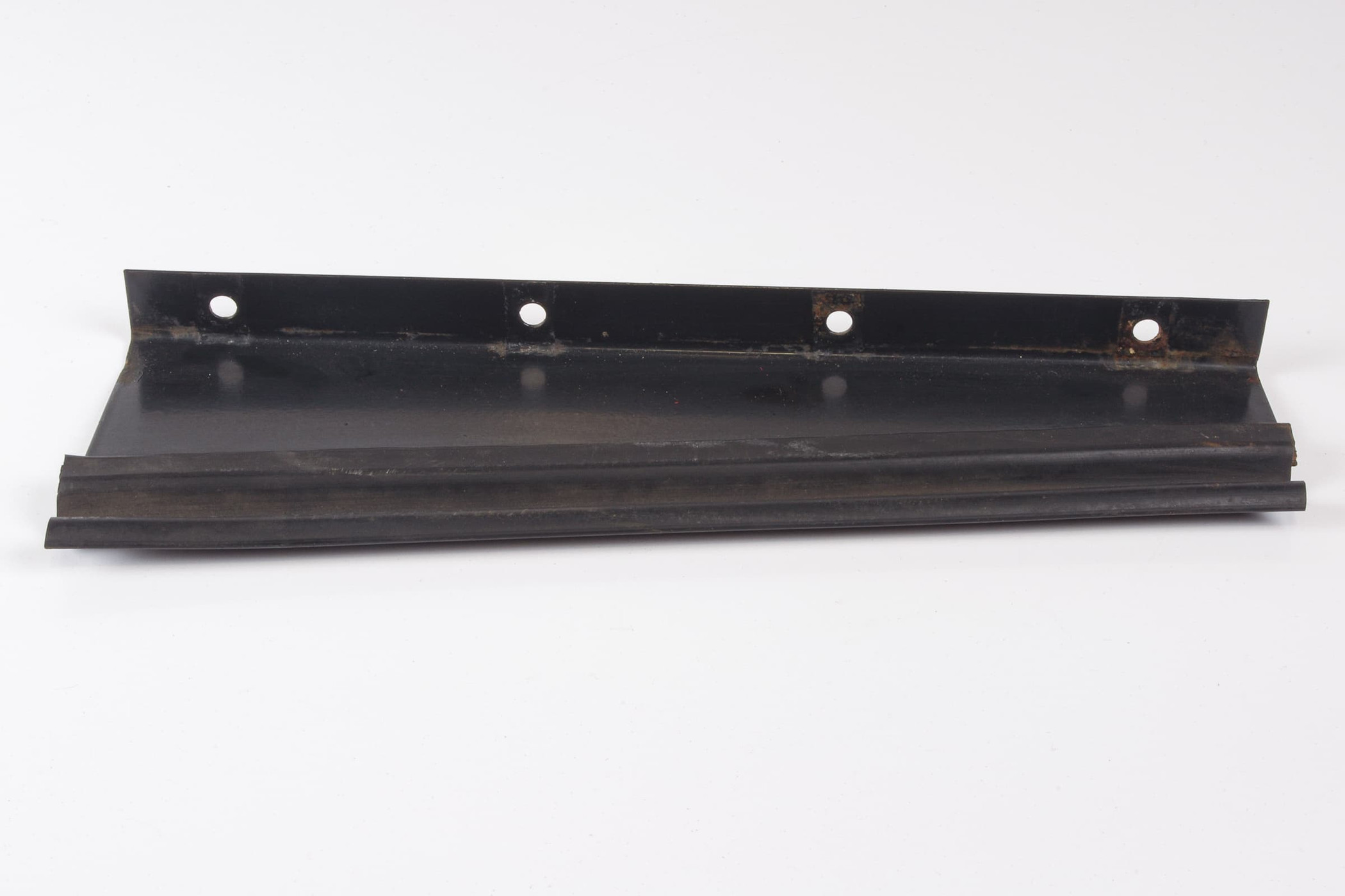 Mercedes 4606260540 Radiator Cover - Right | W460 W461 G