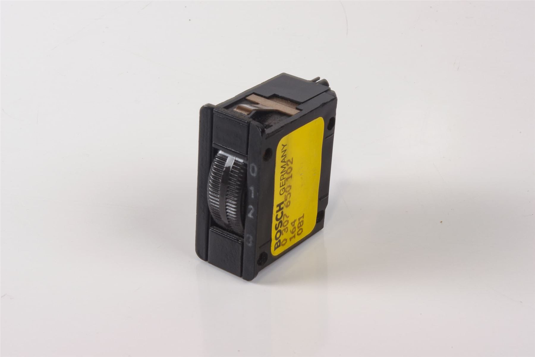 Mercedes 0008000473 Headlight Level Adjust Switch | W100 W108 W109 W111 W116...