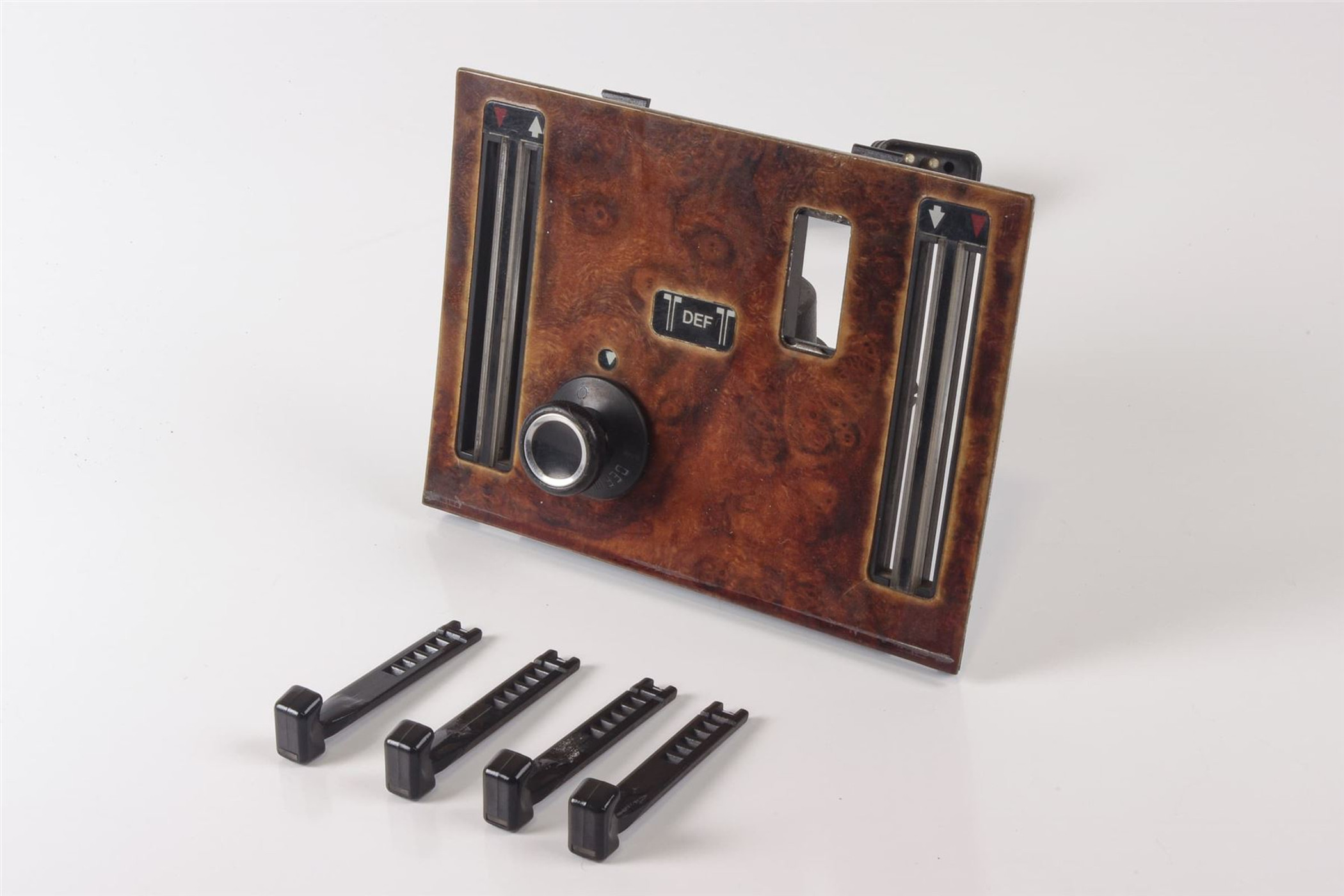 Mercedes 1076807107 Heater Control Panel | C107 R107 SL