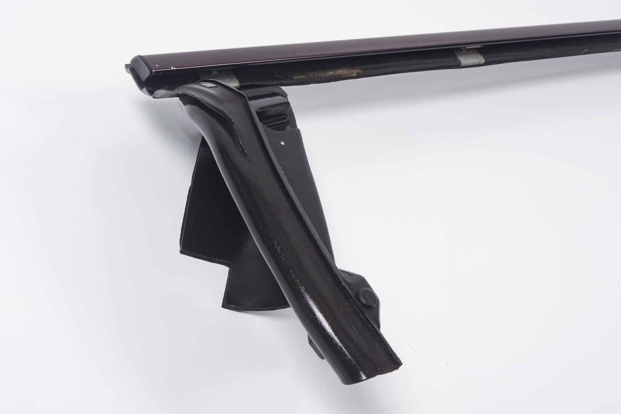 Mercedes 2306900280 Window Seal Rail | R230 SL